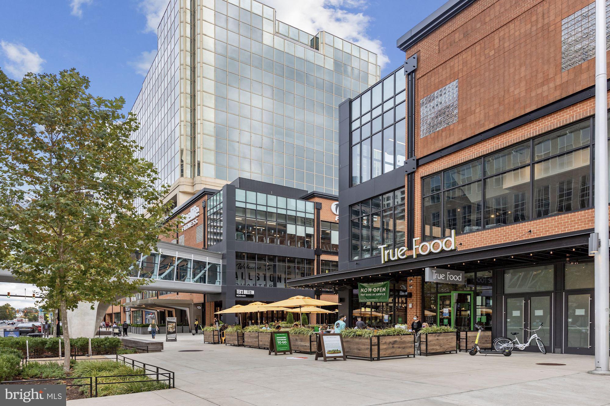 504 N THOMAS STREET E