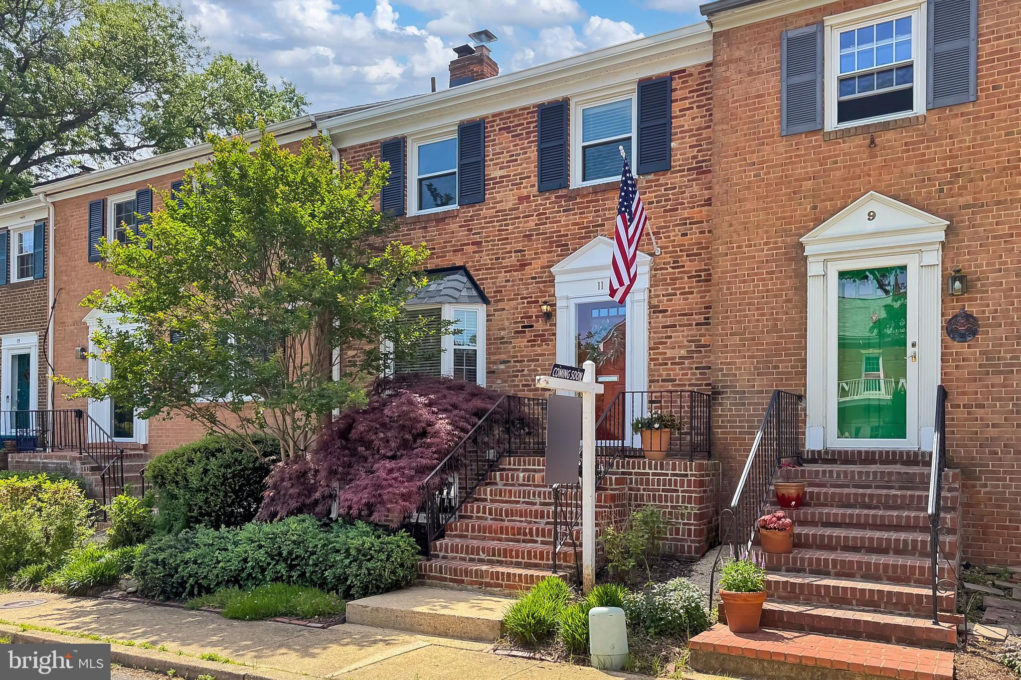 11 E Cliff St