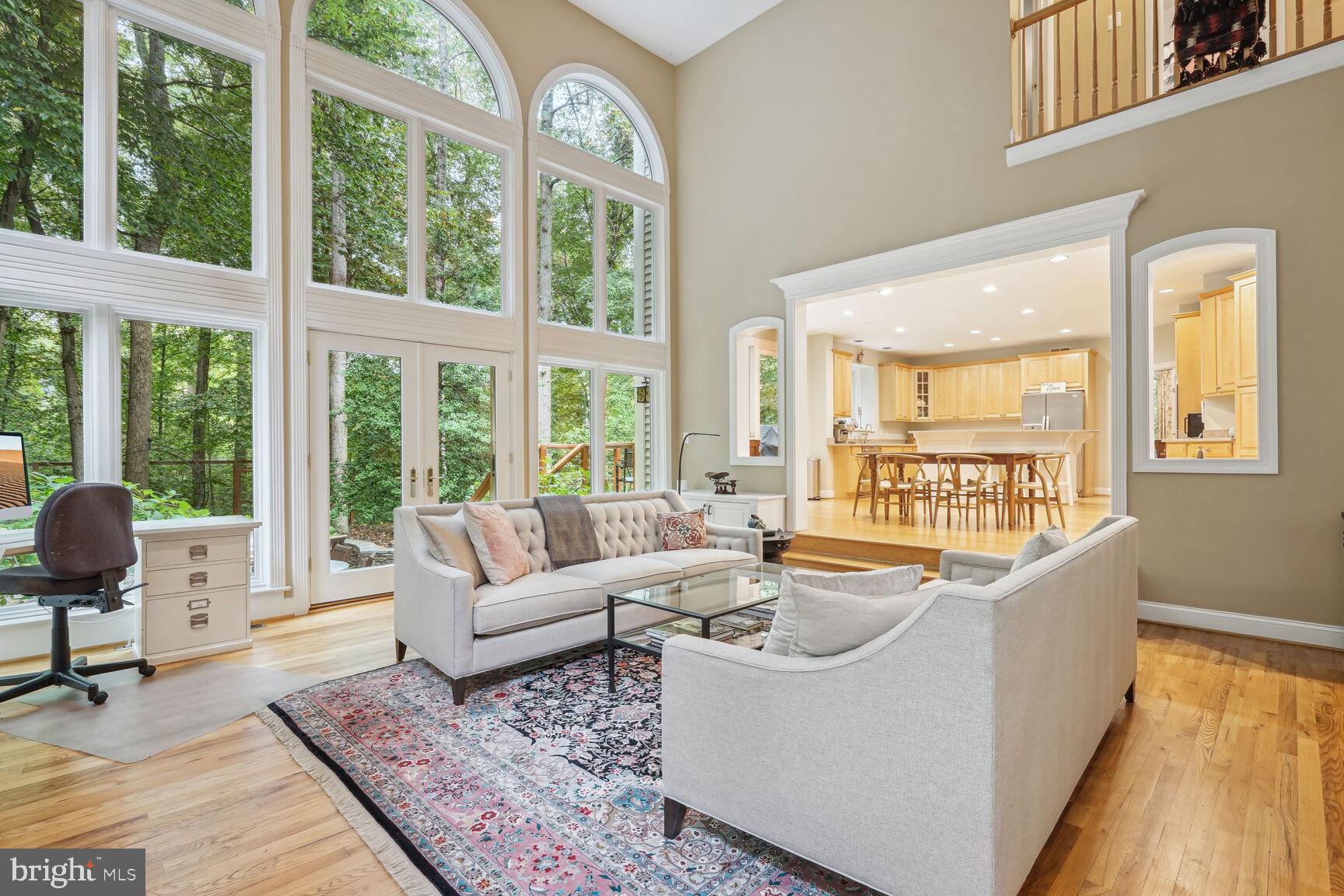 182 River Park Dr