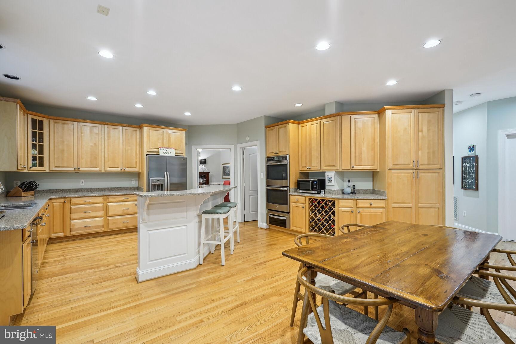 182 River Park Dr
