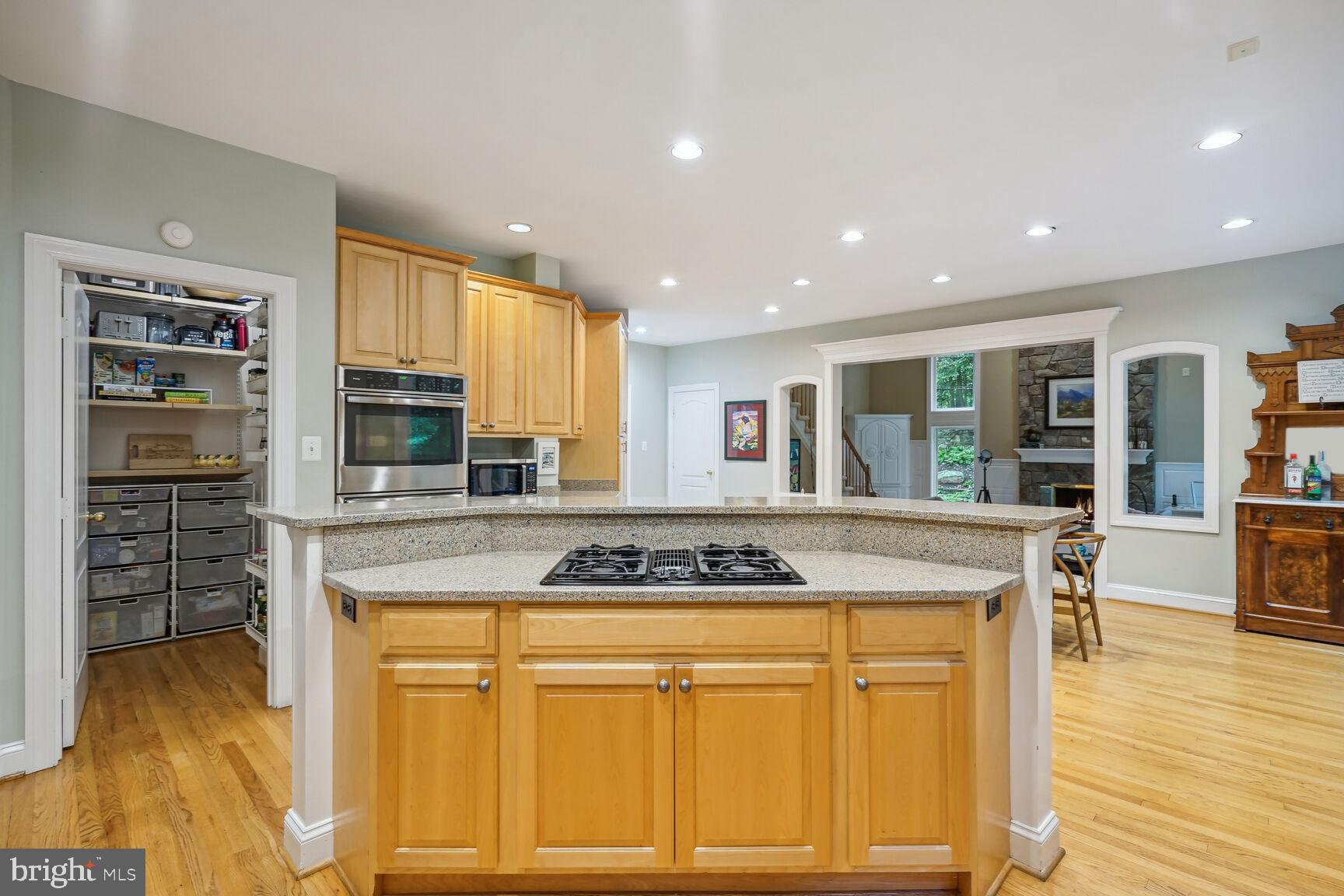 182 River Park Dr