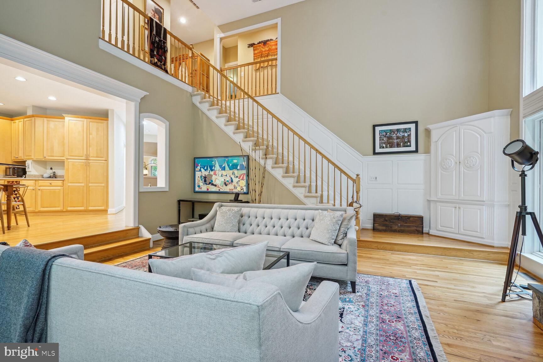182 River Park Dr