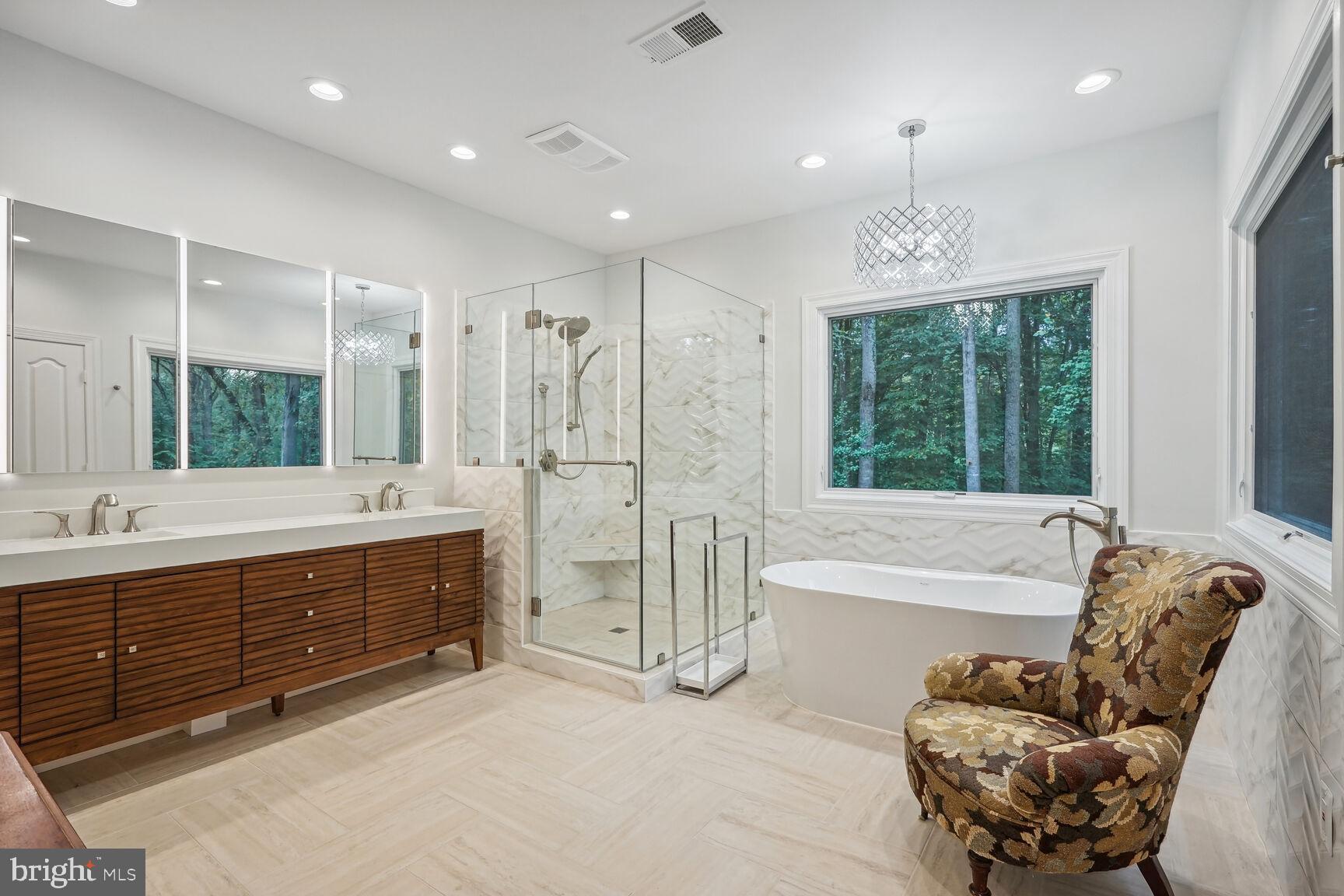 182 River Park Dr