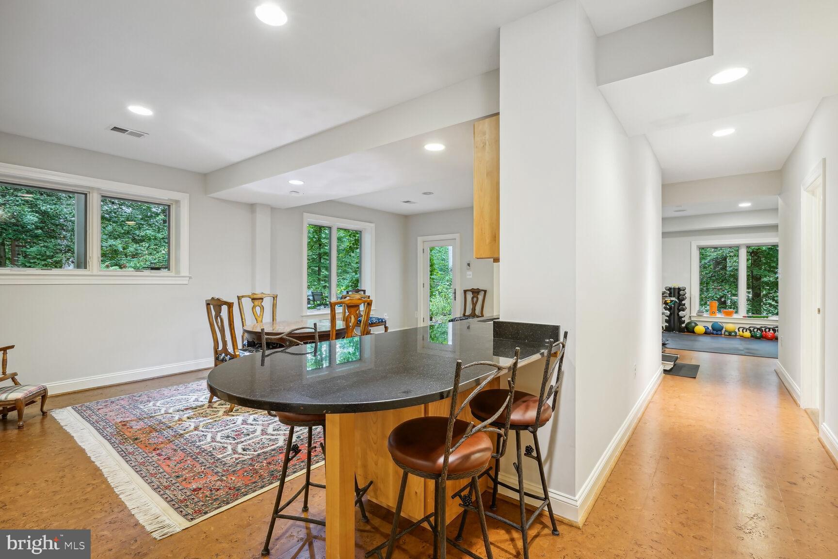 182 River Park Dr