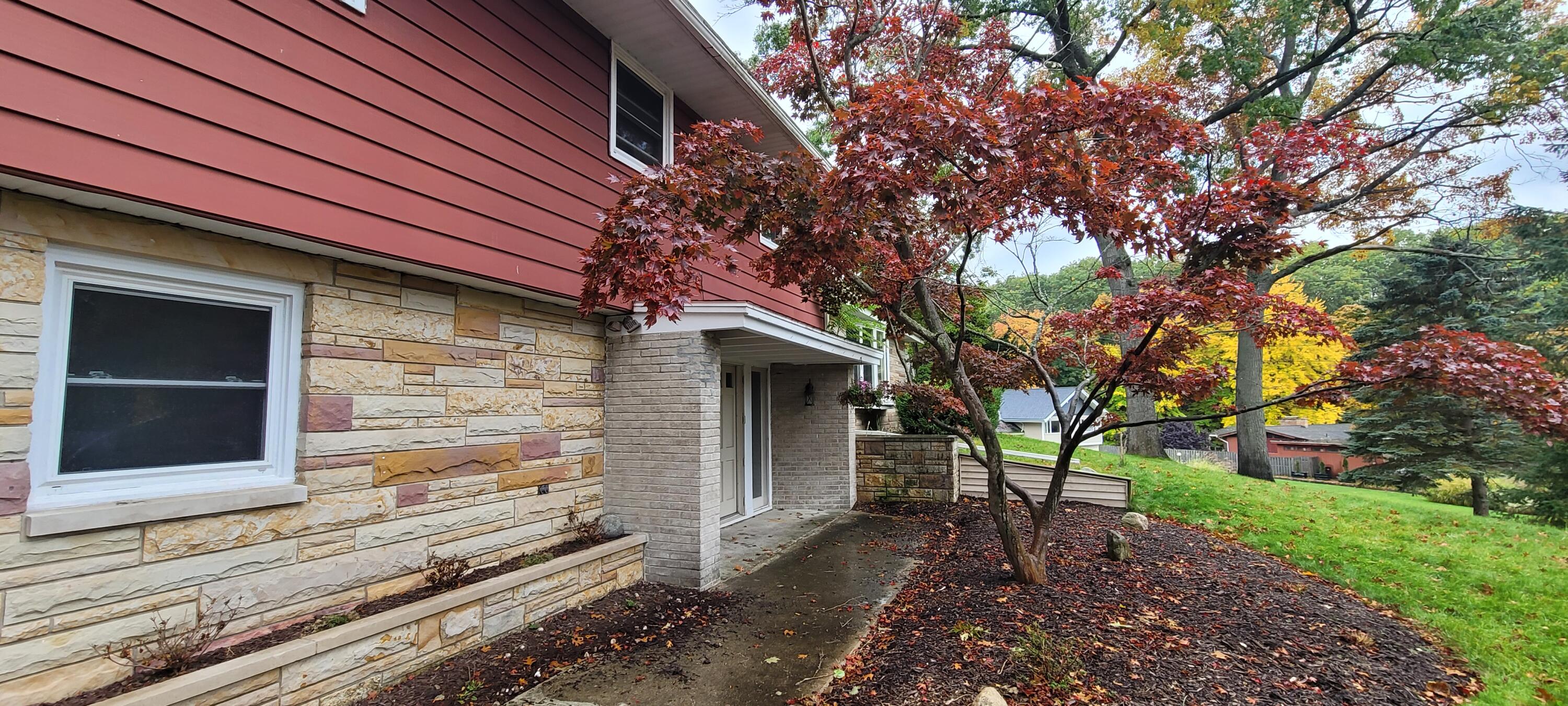 3872 Monteview Drive