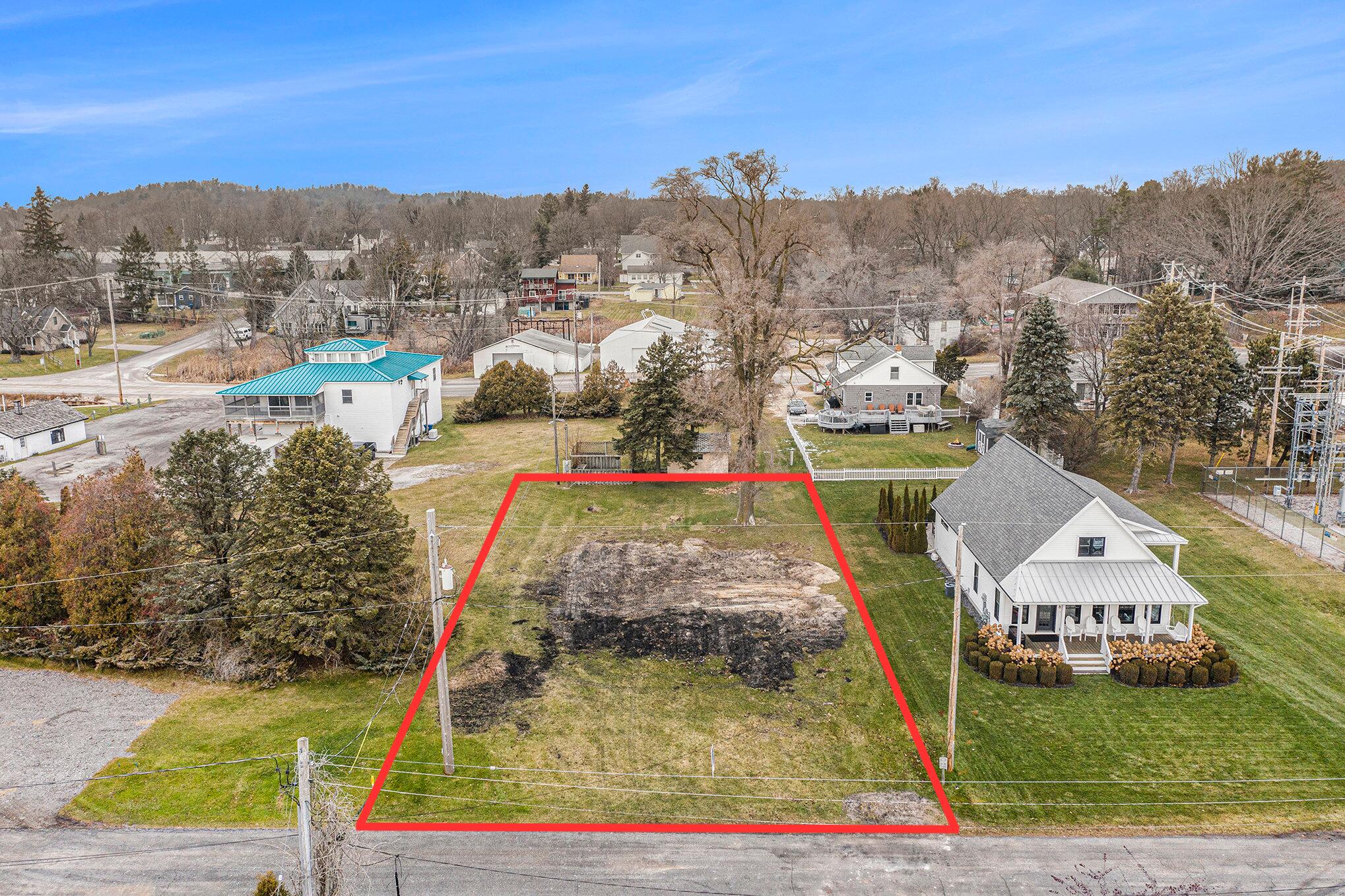 118 E Lake Road