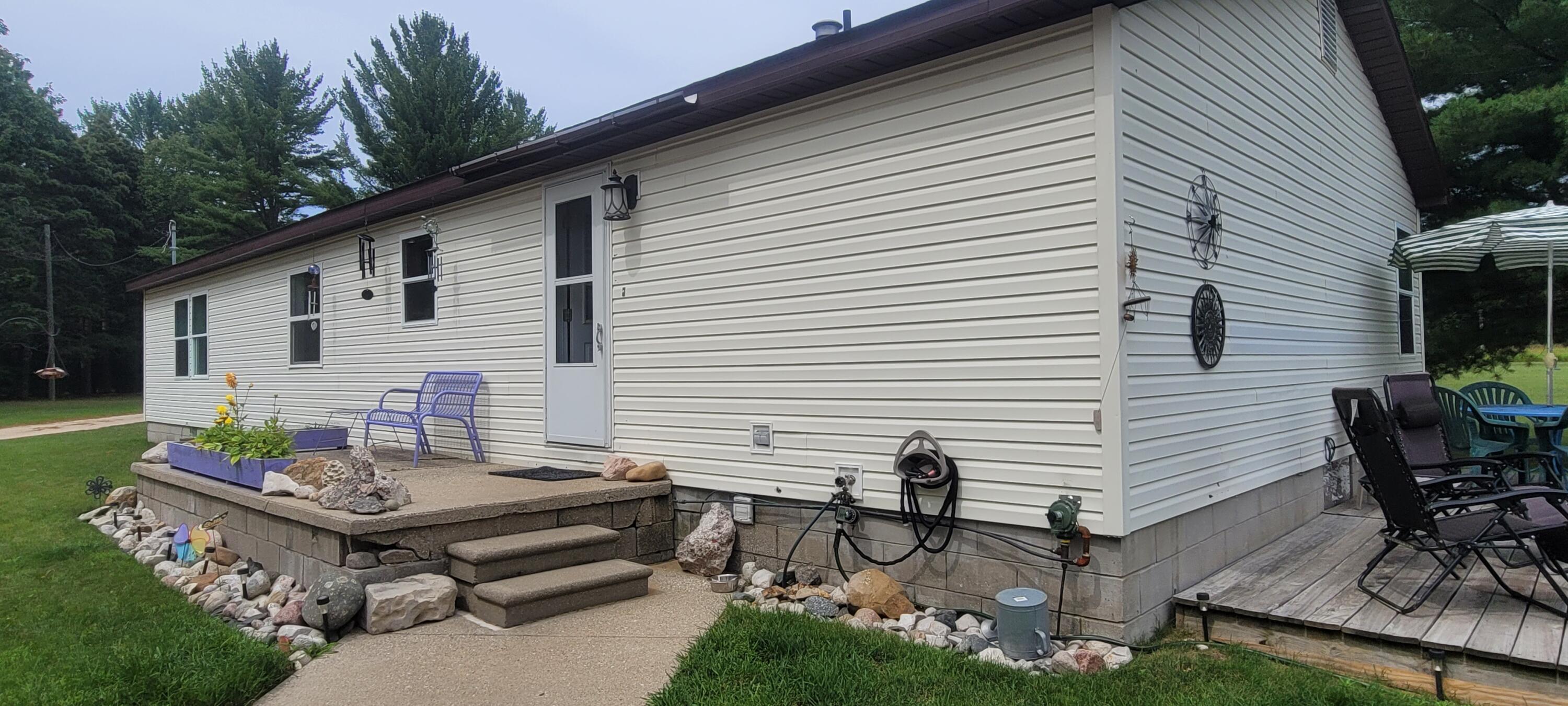8891 W Shelby Road