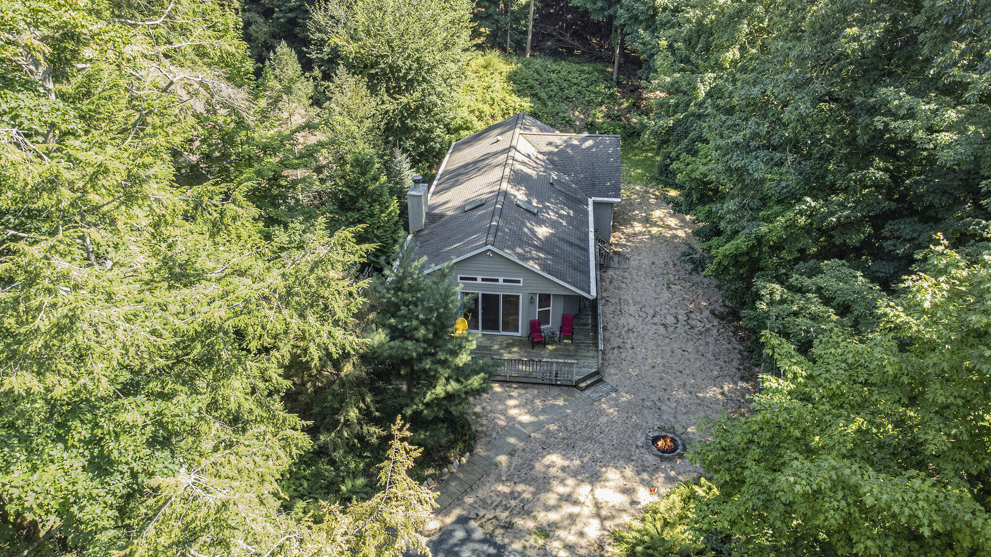 576 N Lighthouse Drive