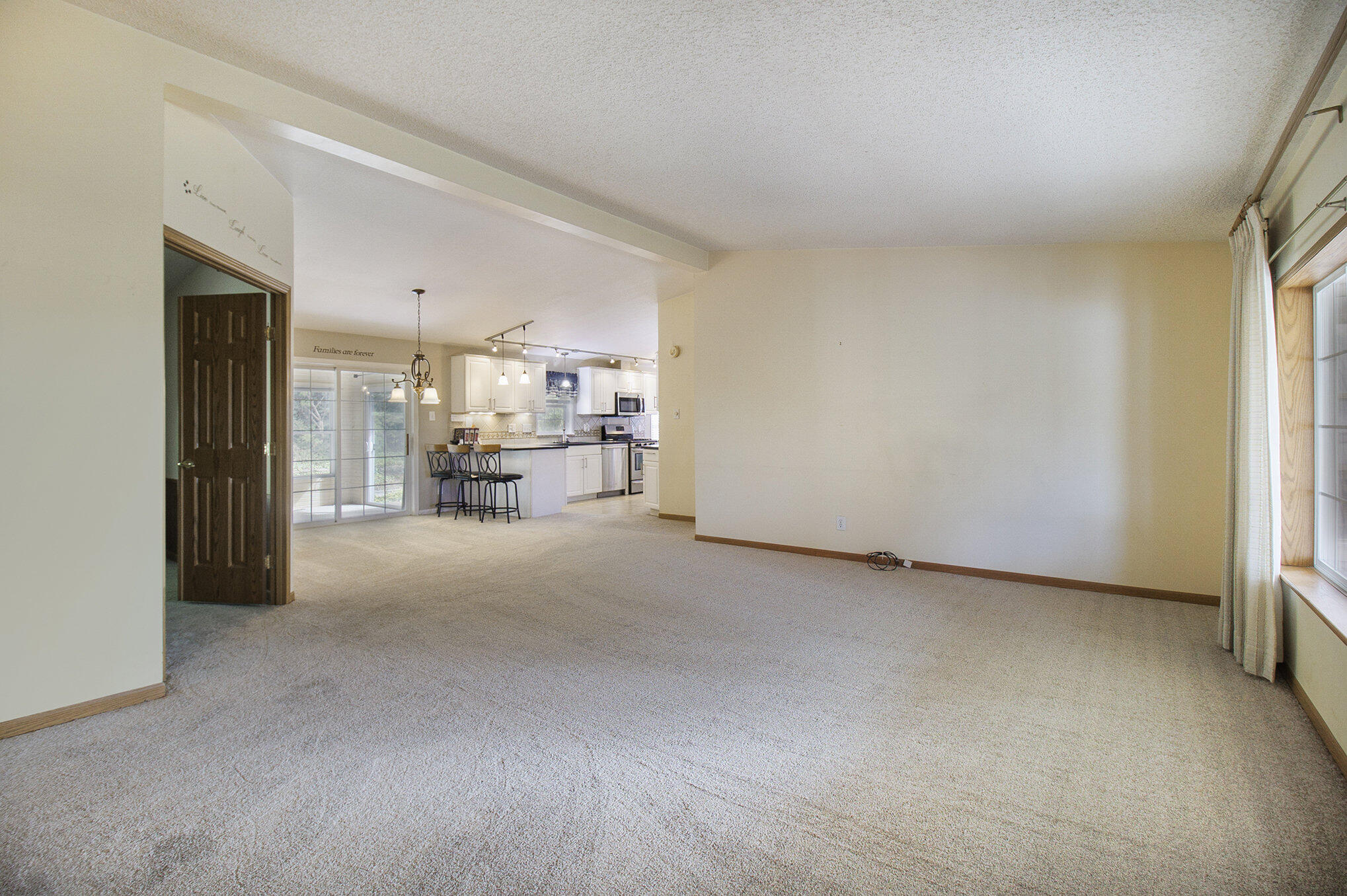 4184 W Buchanan Road