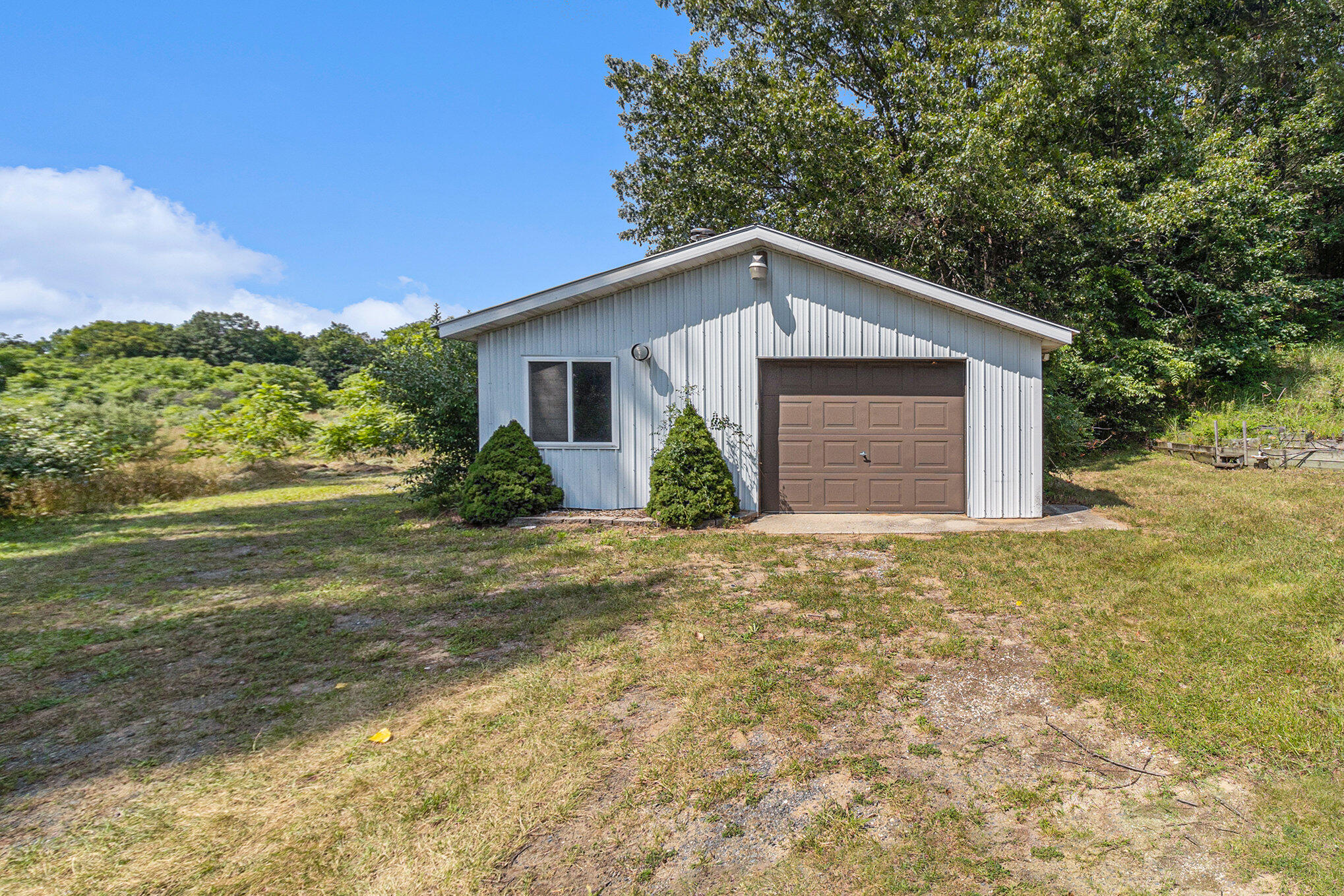 4184 W Buchanan Road