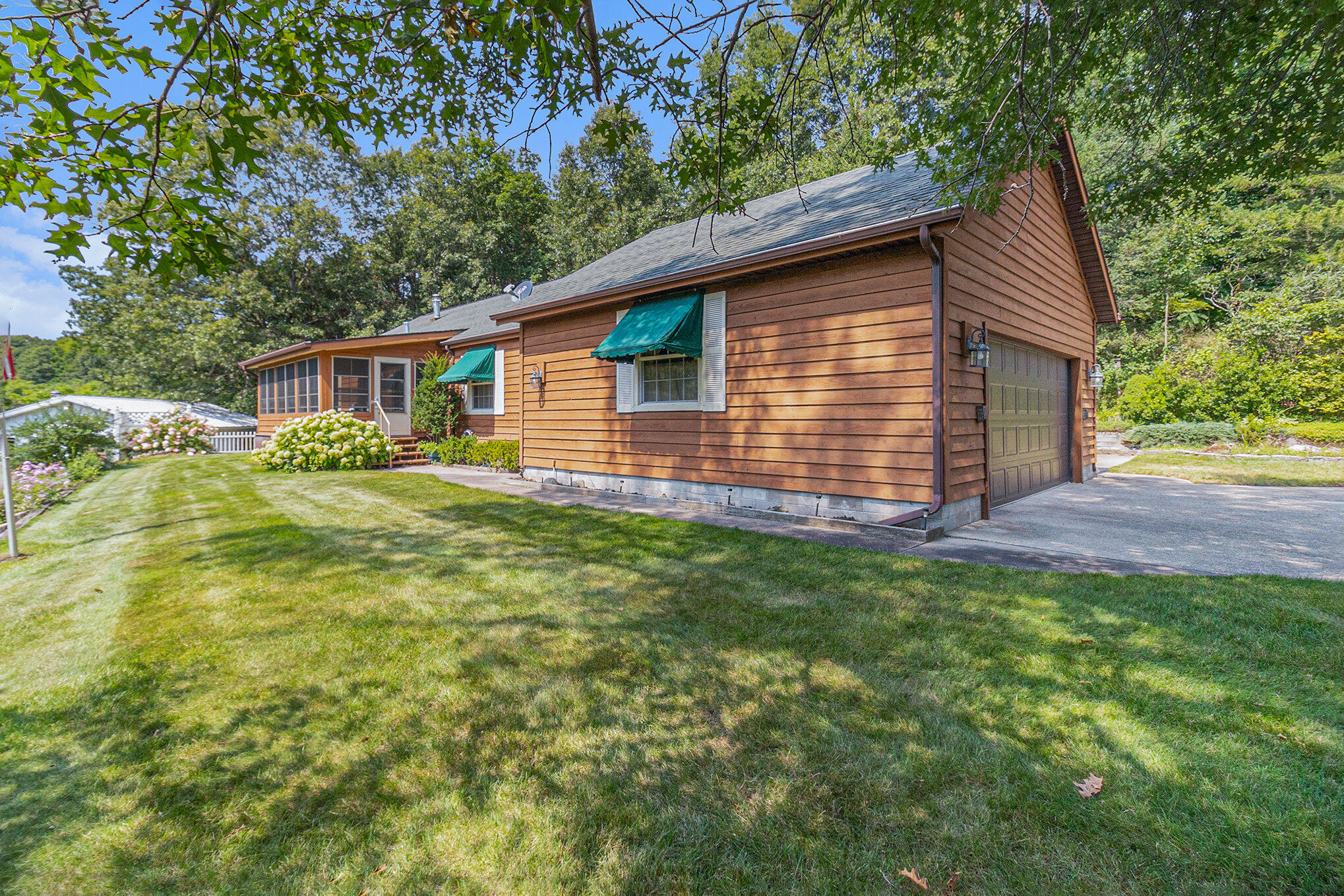 4184 W Buchanan Road