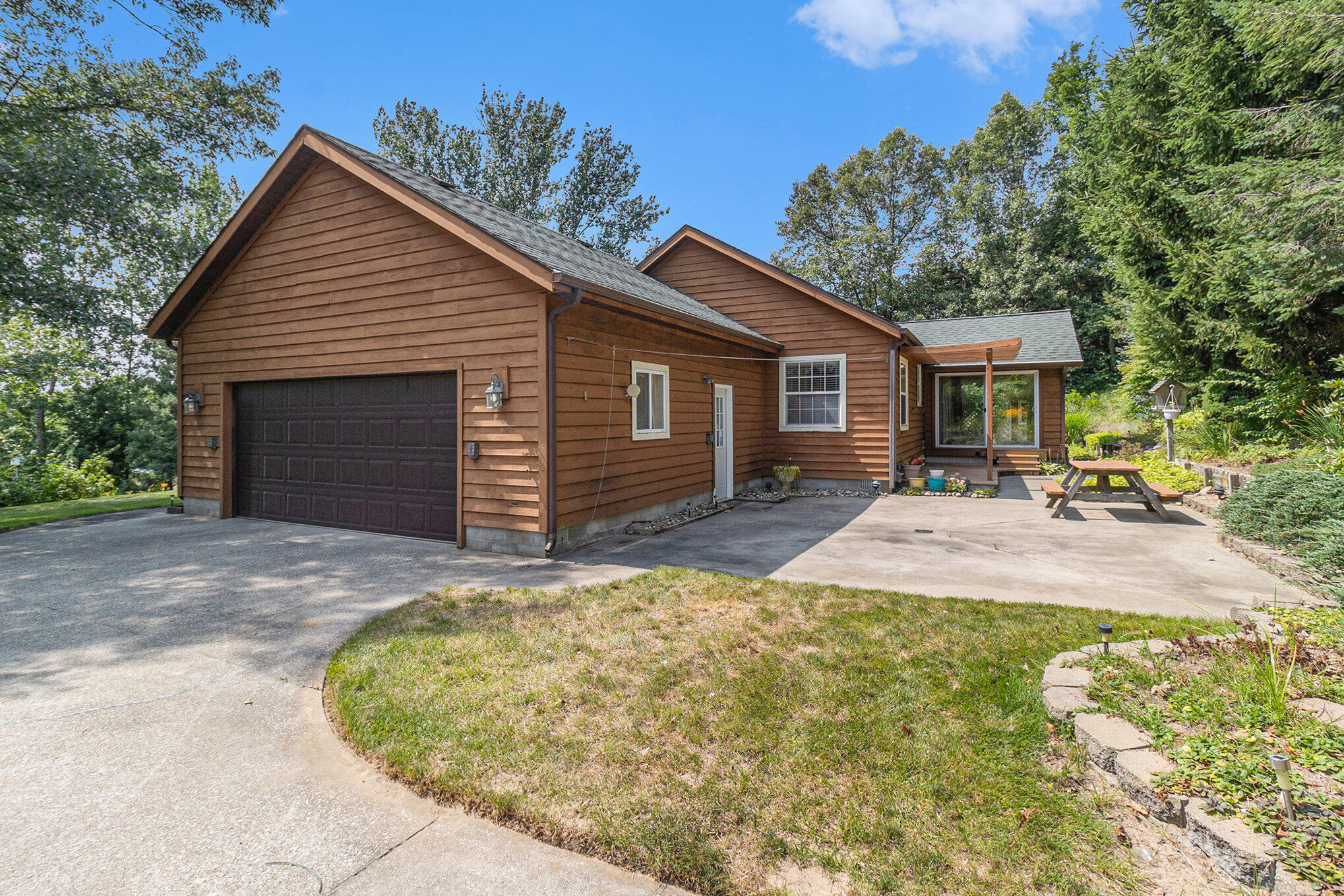4184 W Buchanan Road