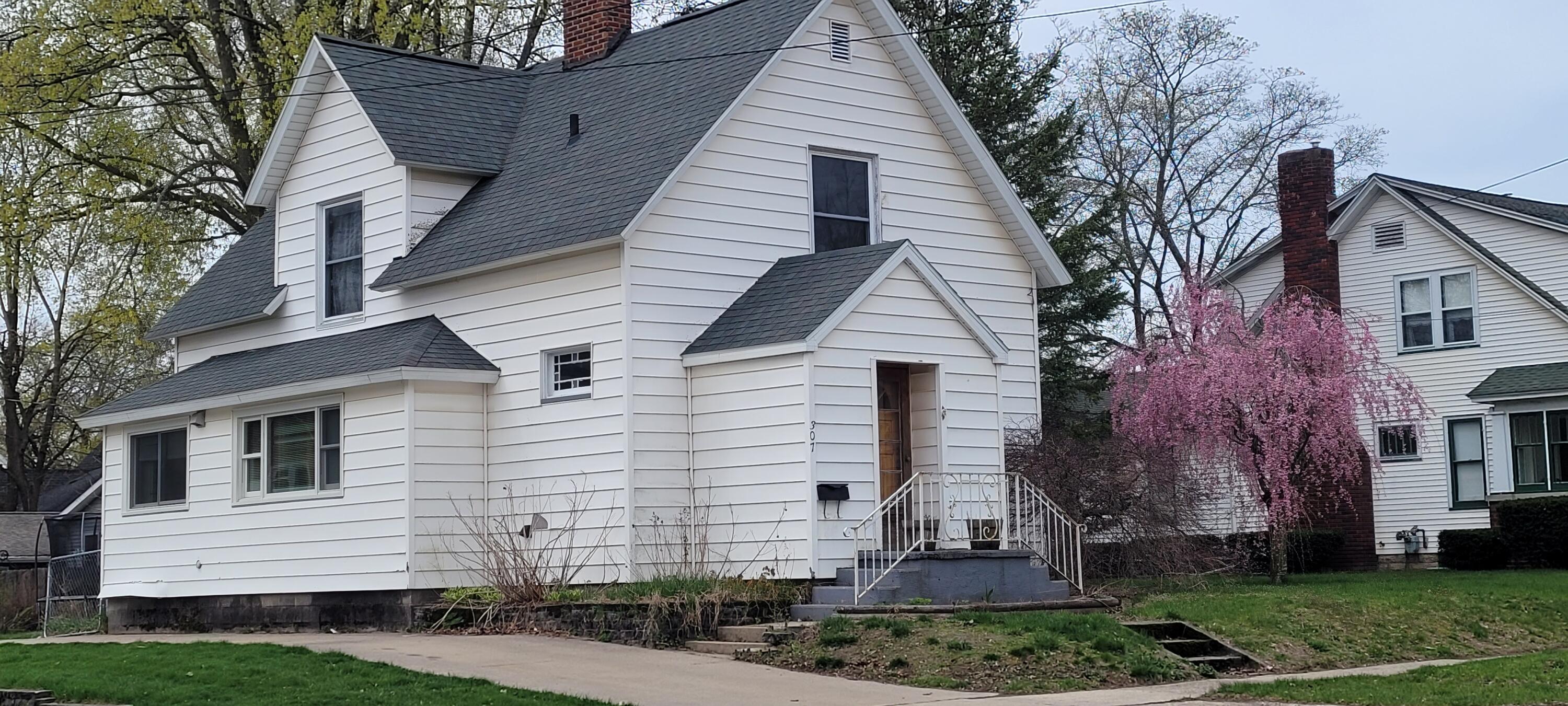307 Johnson Street