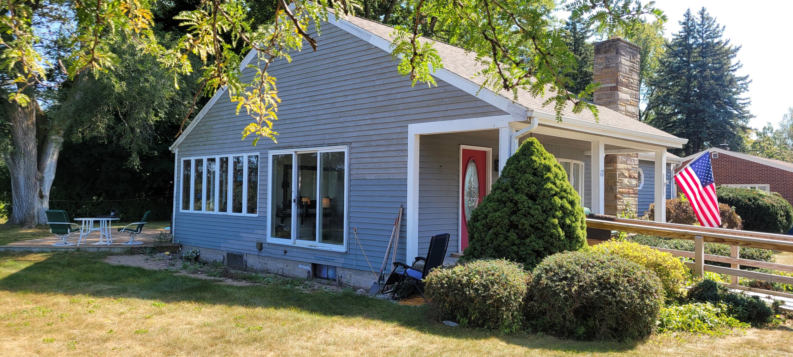 17 N Peach Street