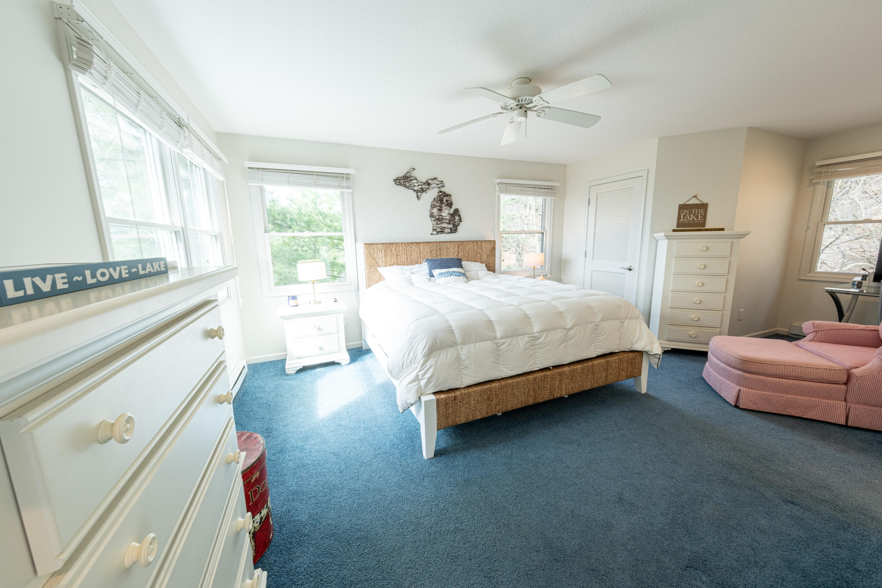 14 N Lighthouse Drive