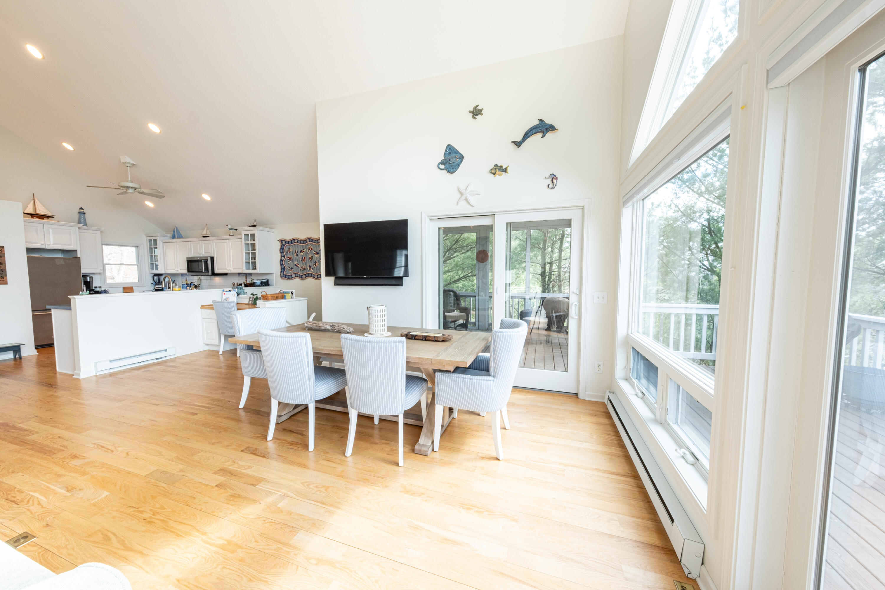 14 N Lighthouse Drive