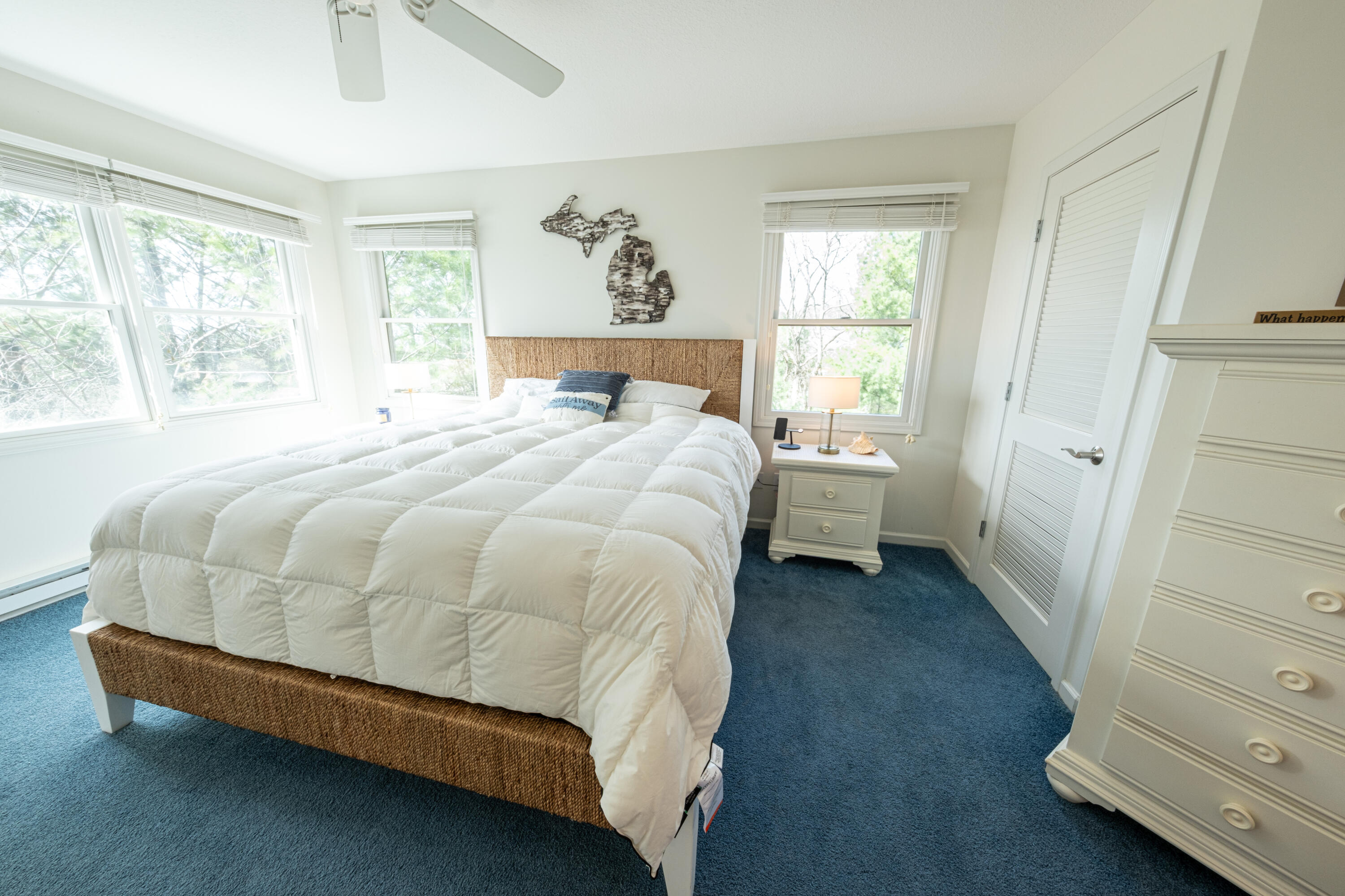 14 N Lighthouse Drive