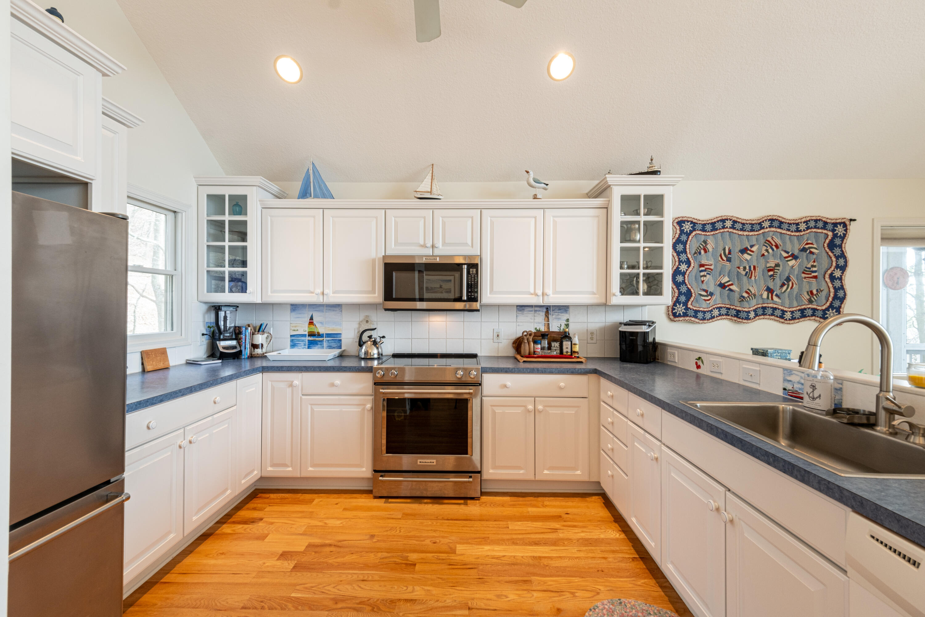 14 N Lighthouse Drive