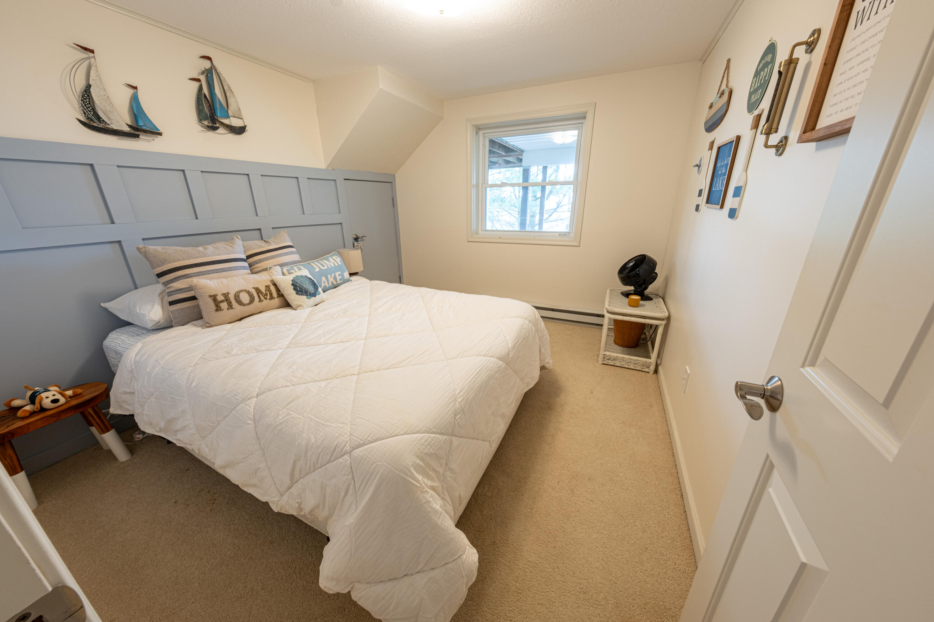 14 N Lighthouse Drive