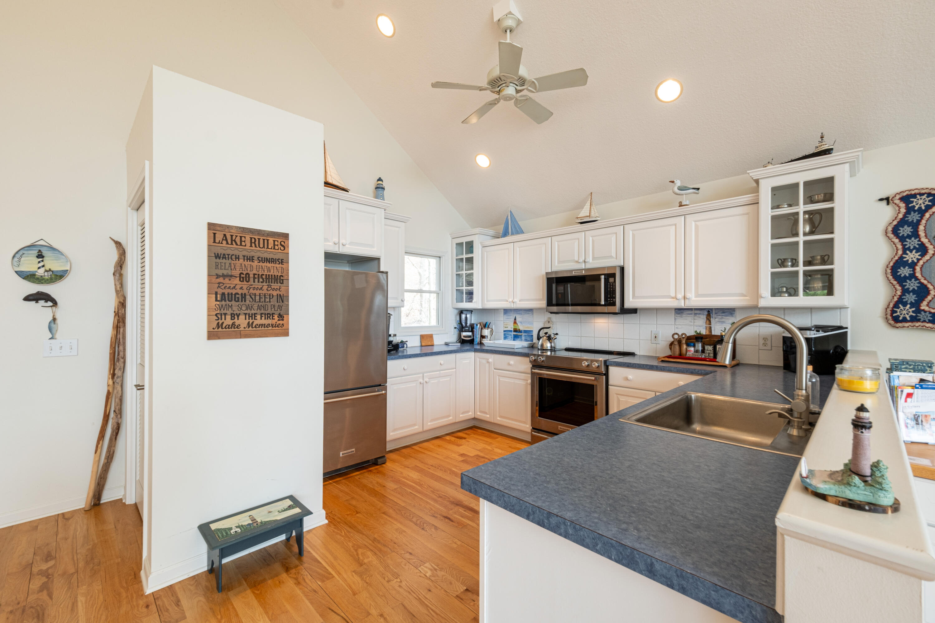 14 N Lighthouse Drive