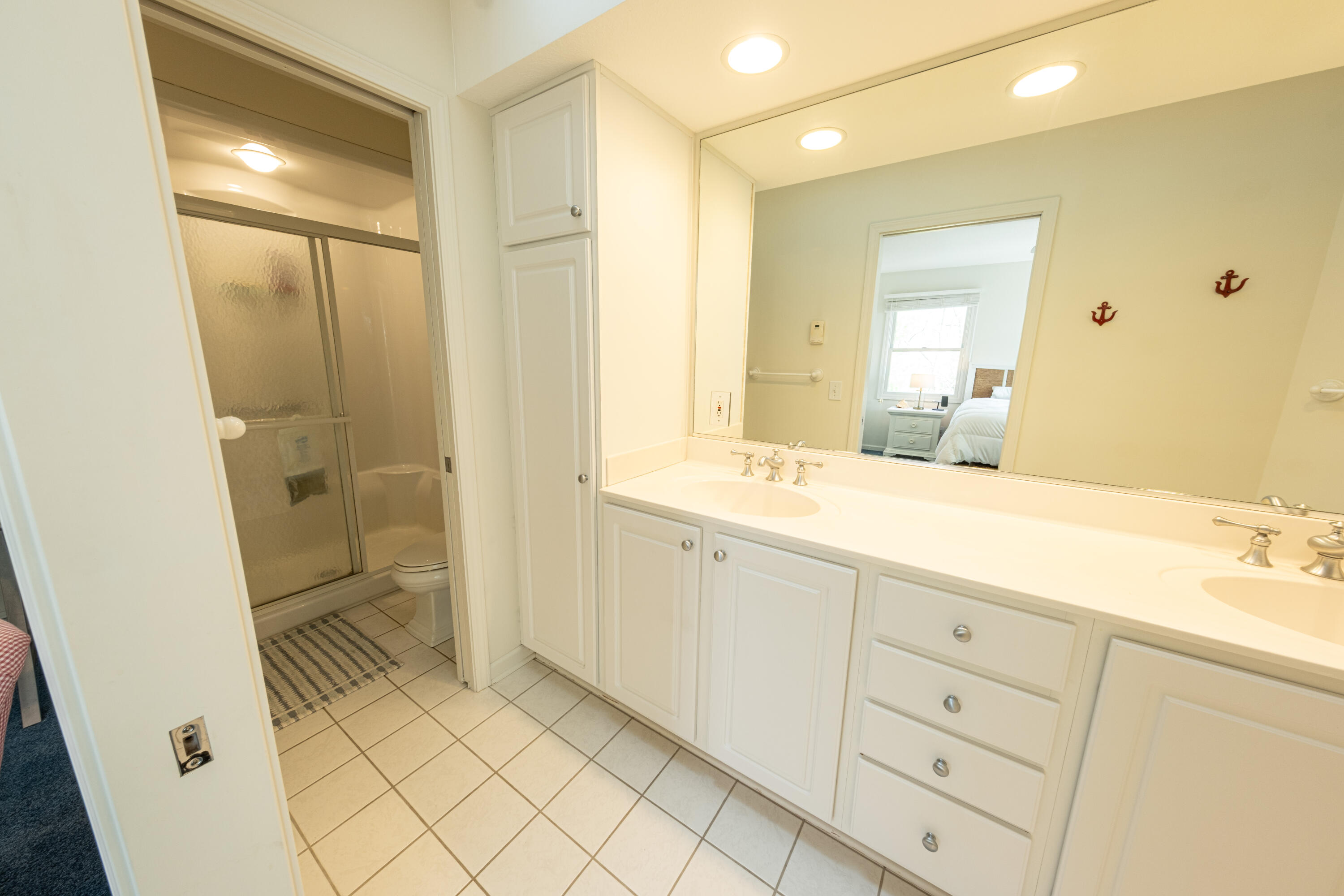 14 N Lighthouse Drive