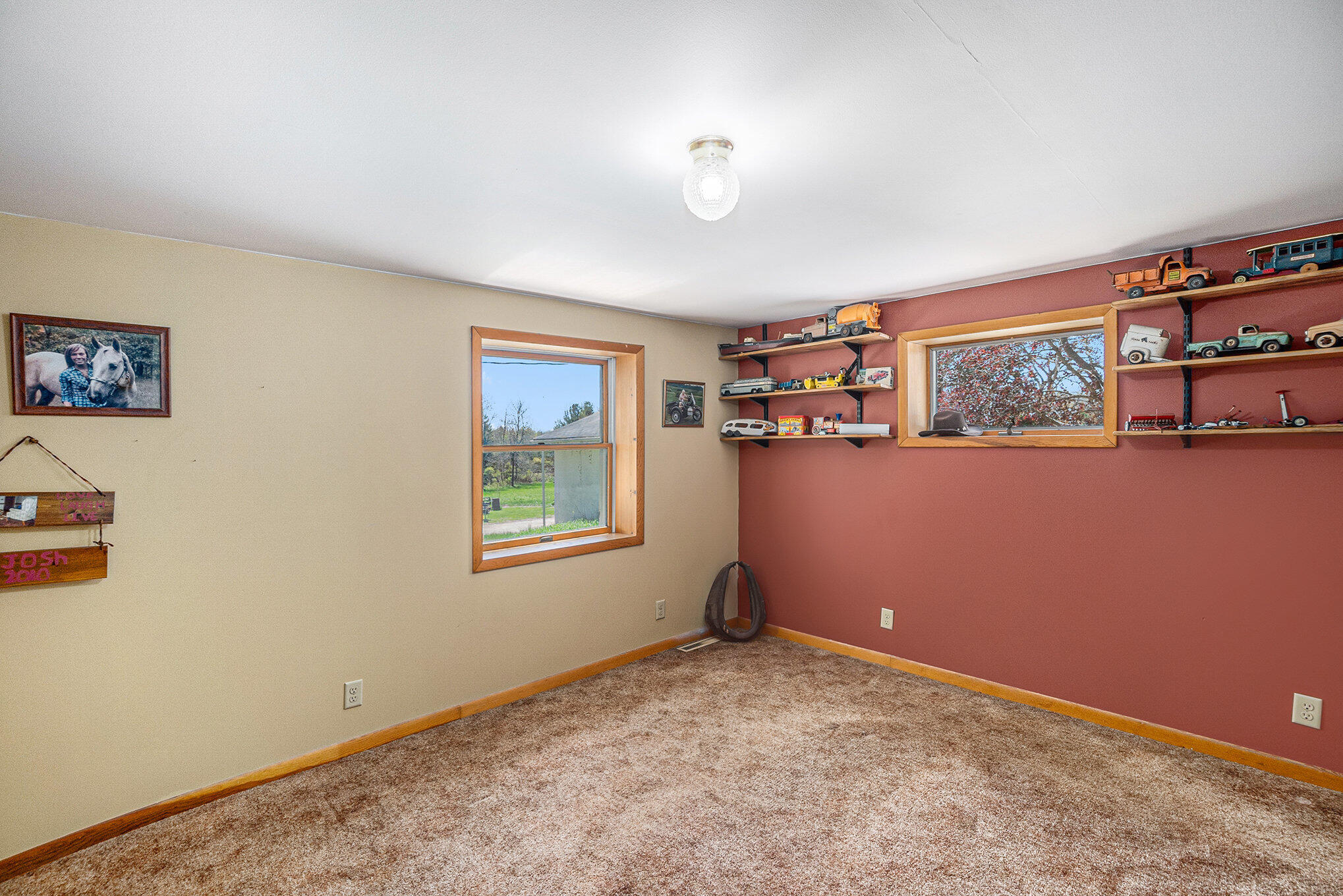 3771 E Loop Road