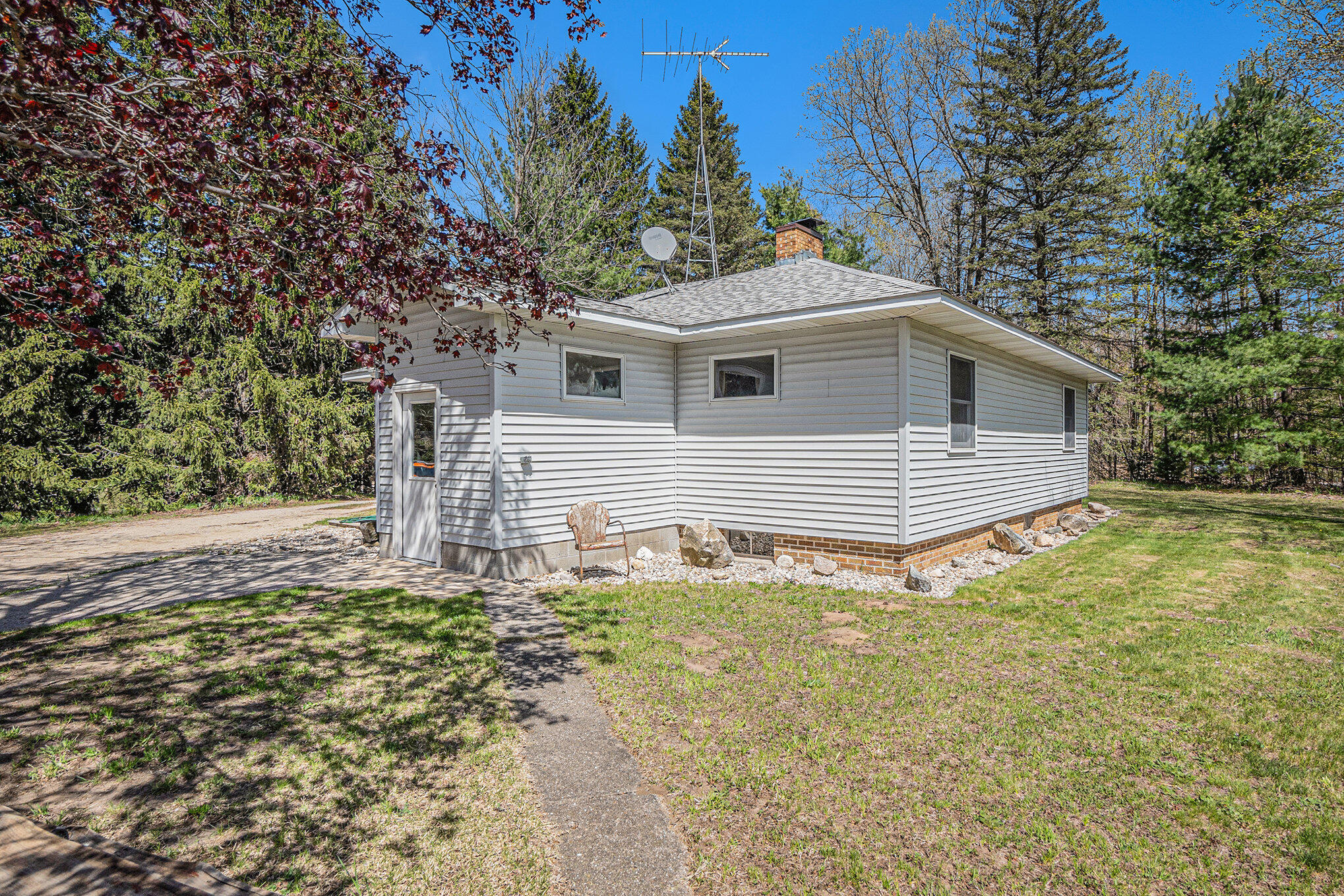 3771 E Loop Road