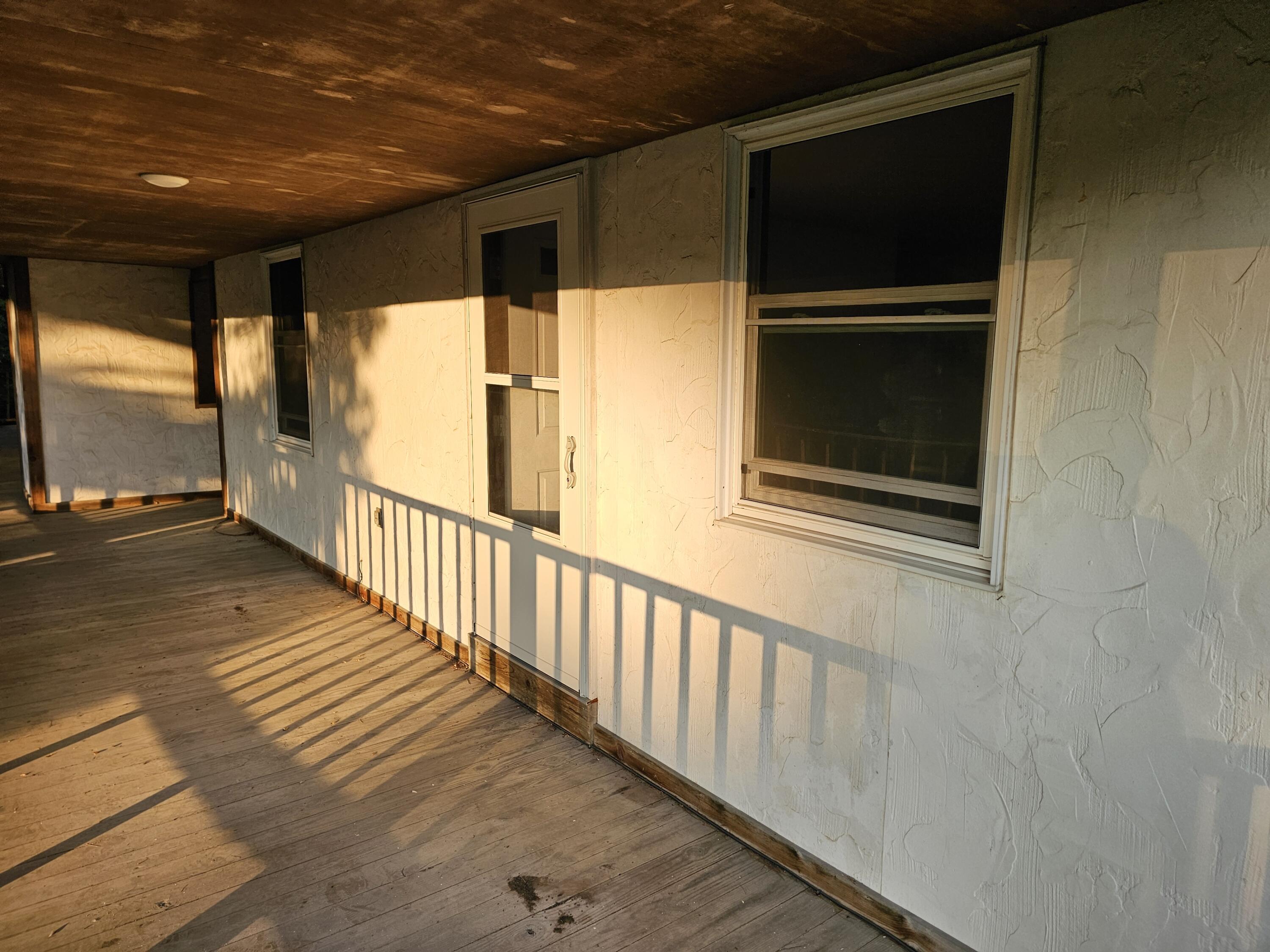 8867 W Garfield Road