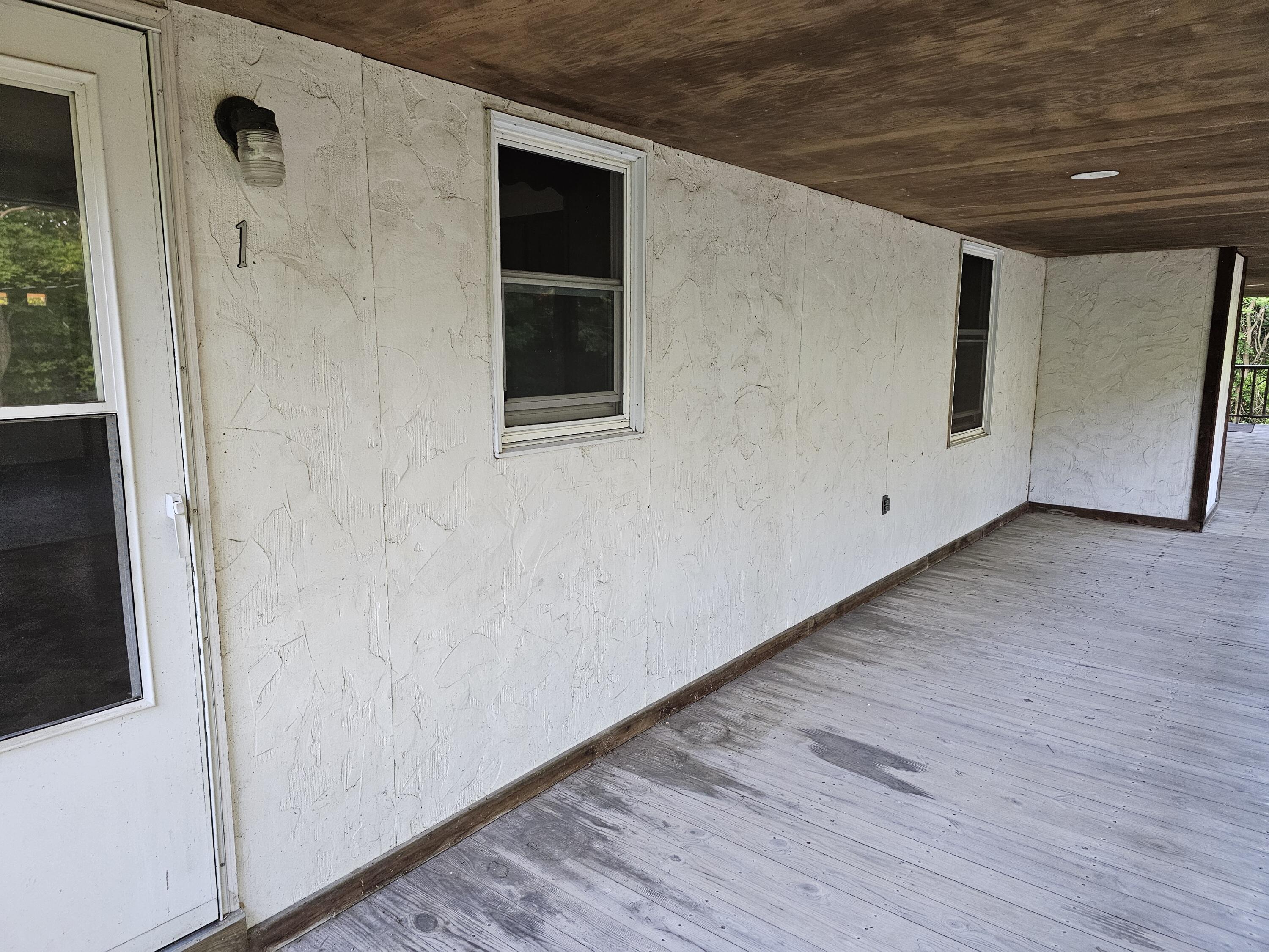 8867 W Garfield Road