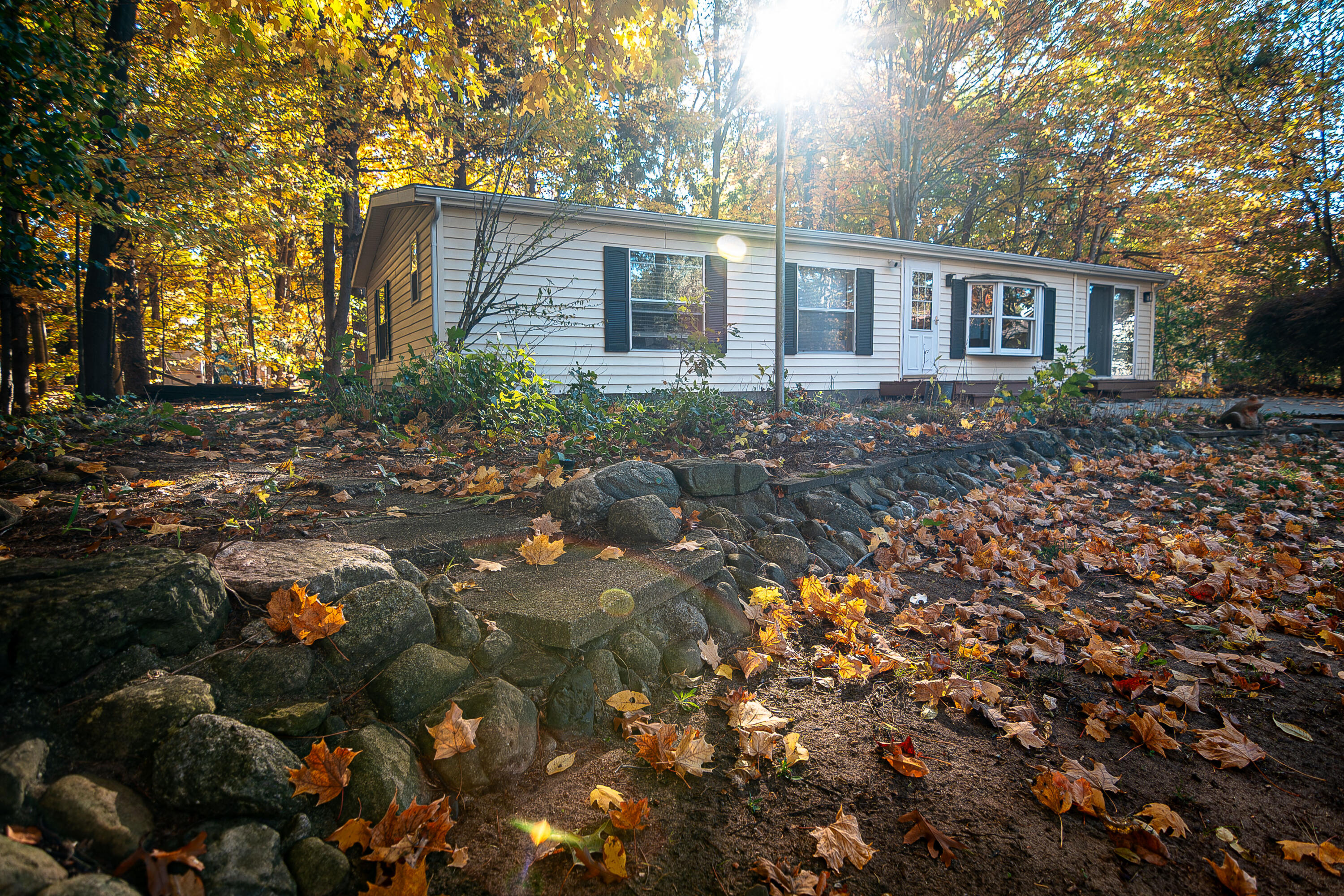 2215 N Holiday Drive