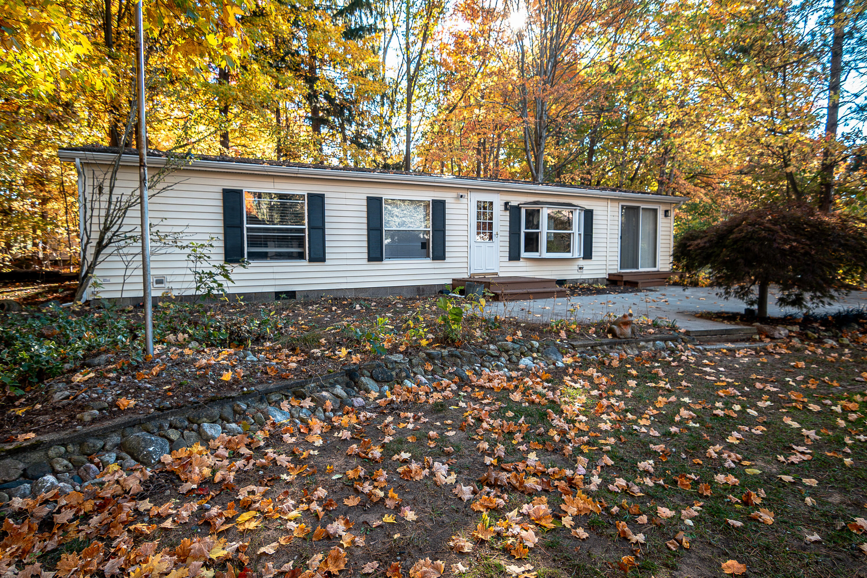 2215 N Holiday Drive