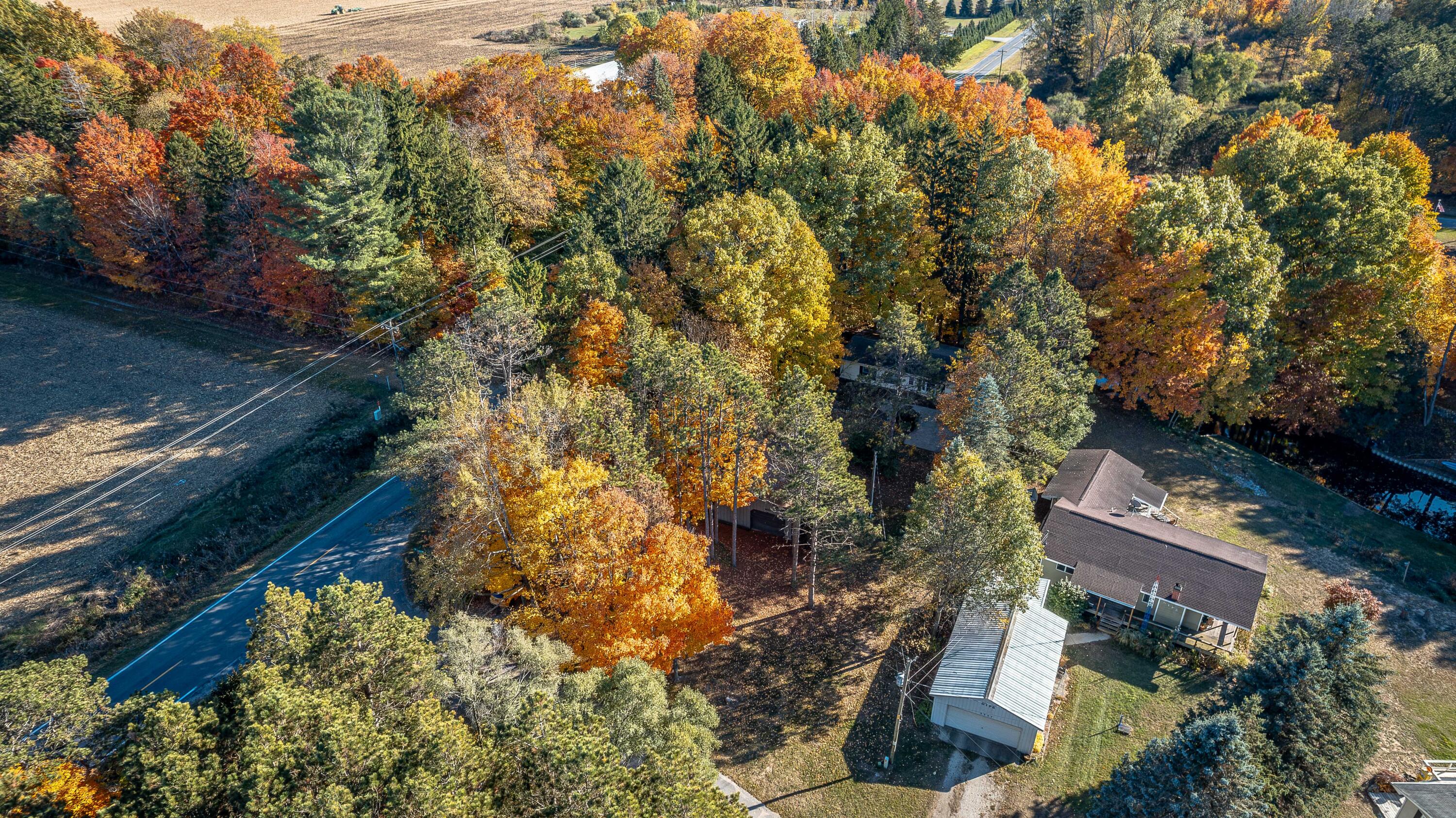 2215 N Holiday Drive