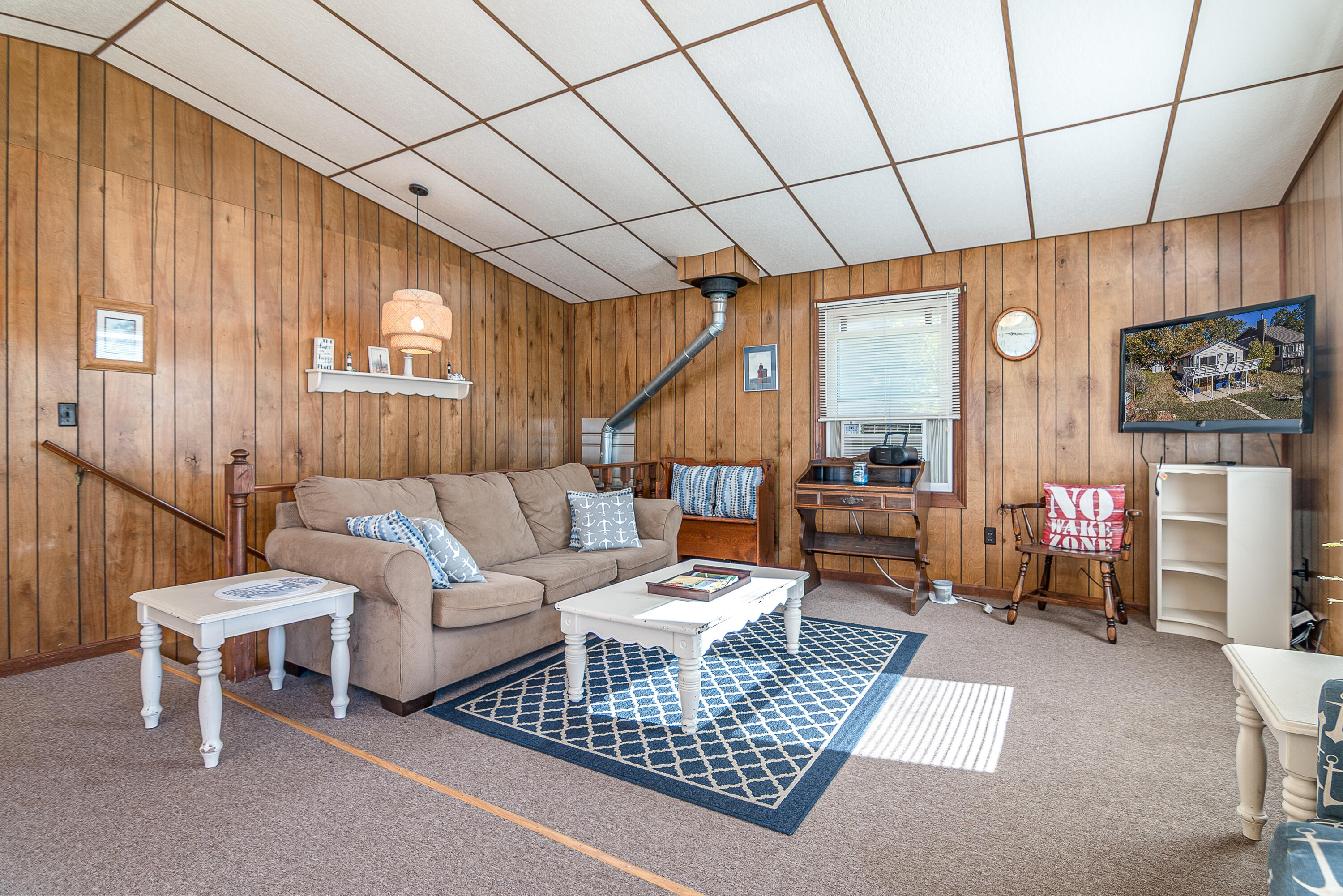 1913 White Birch Court