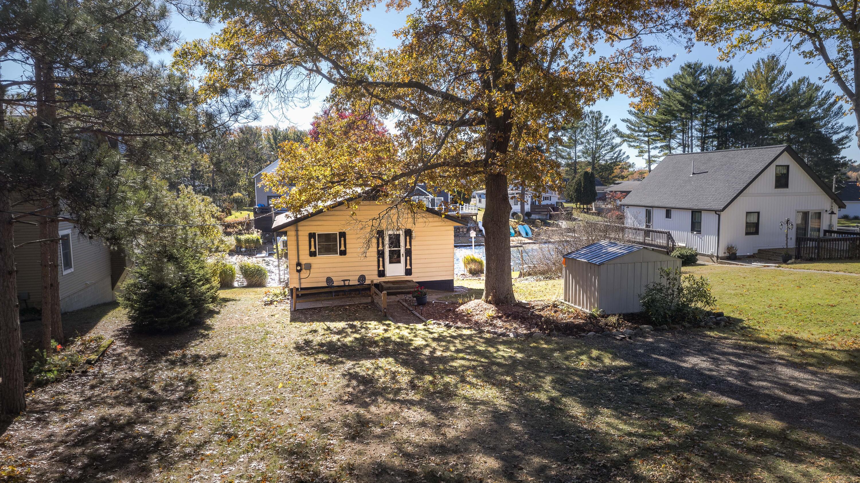 1913 White Birch Court