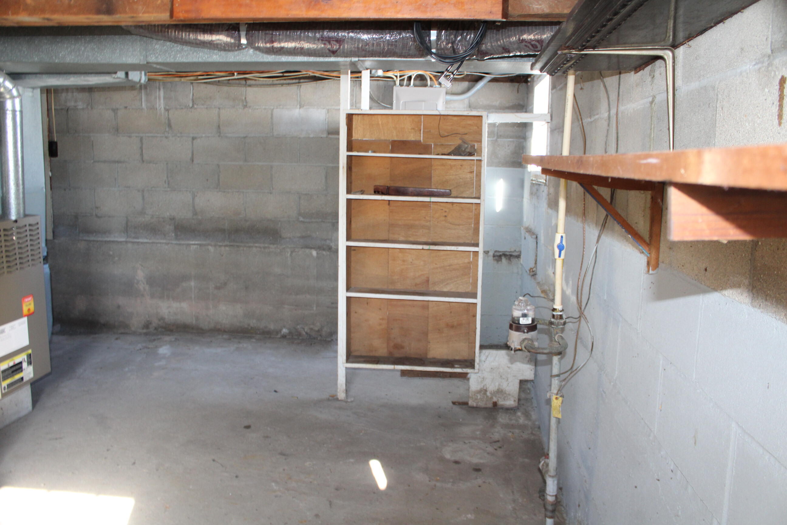 201 W 1st Street