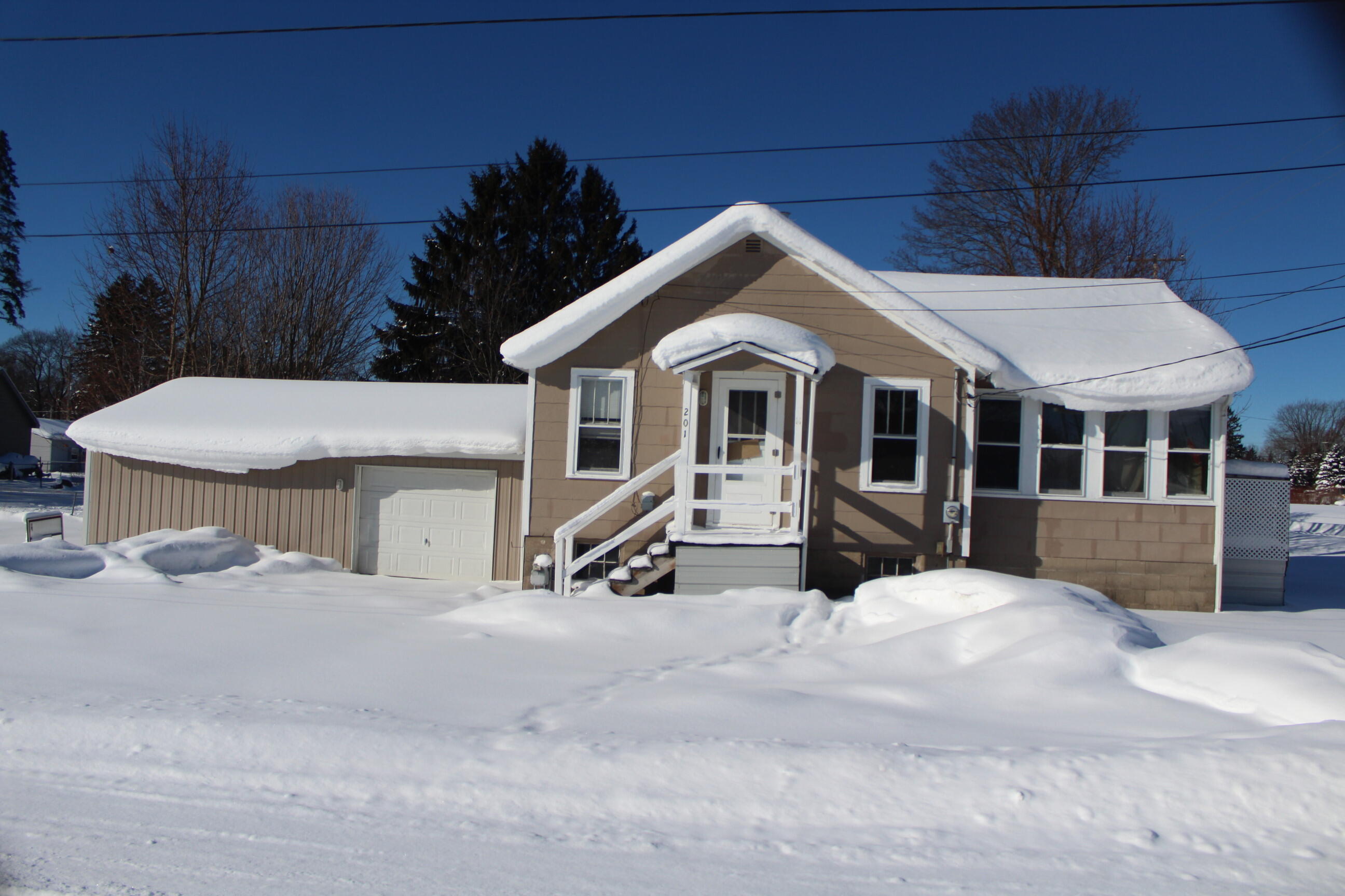 201 W 1st Street