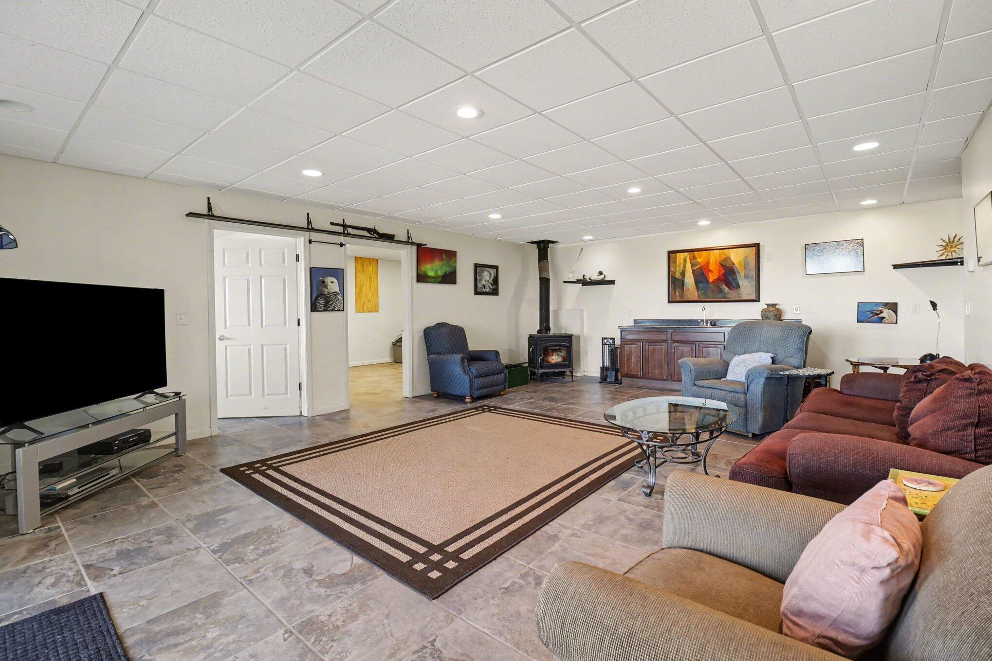 4745 S Lakeshore Drive