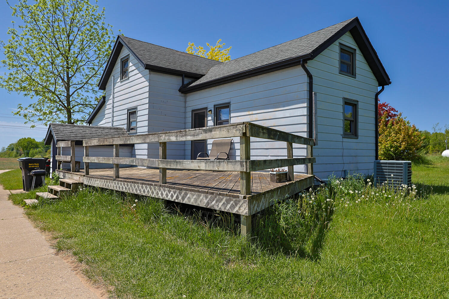 812 E Yale Road