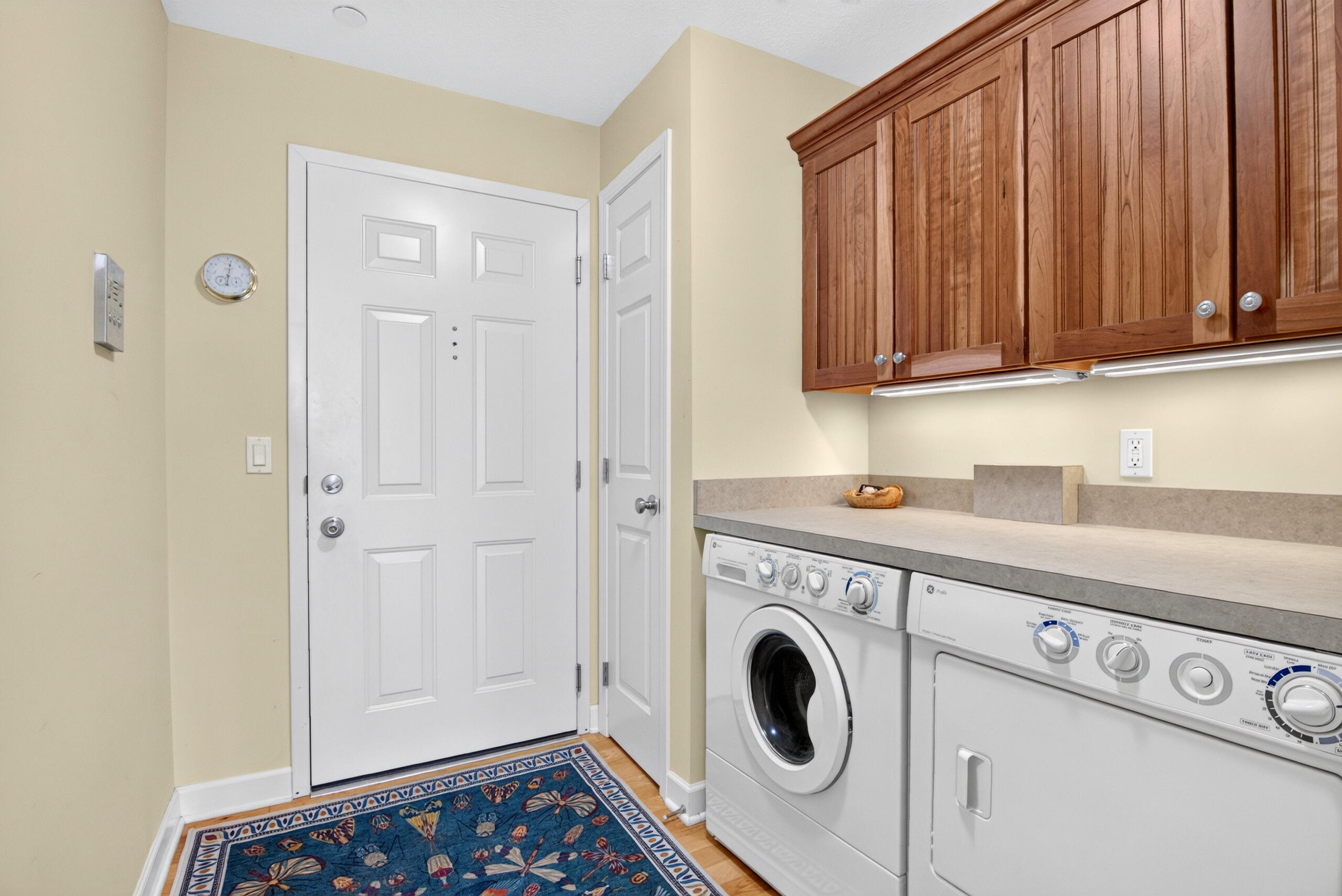 42 W 2nd Street 11