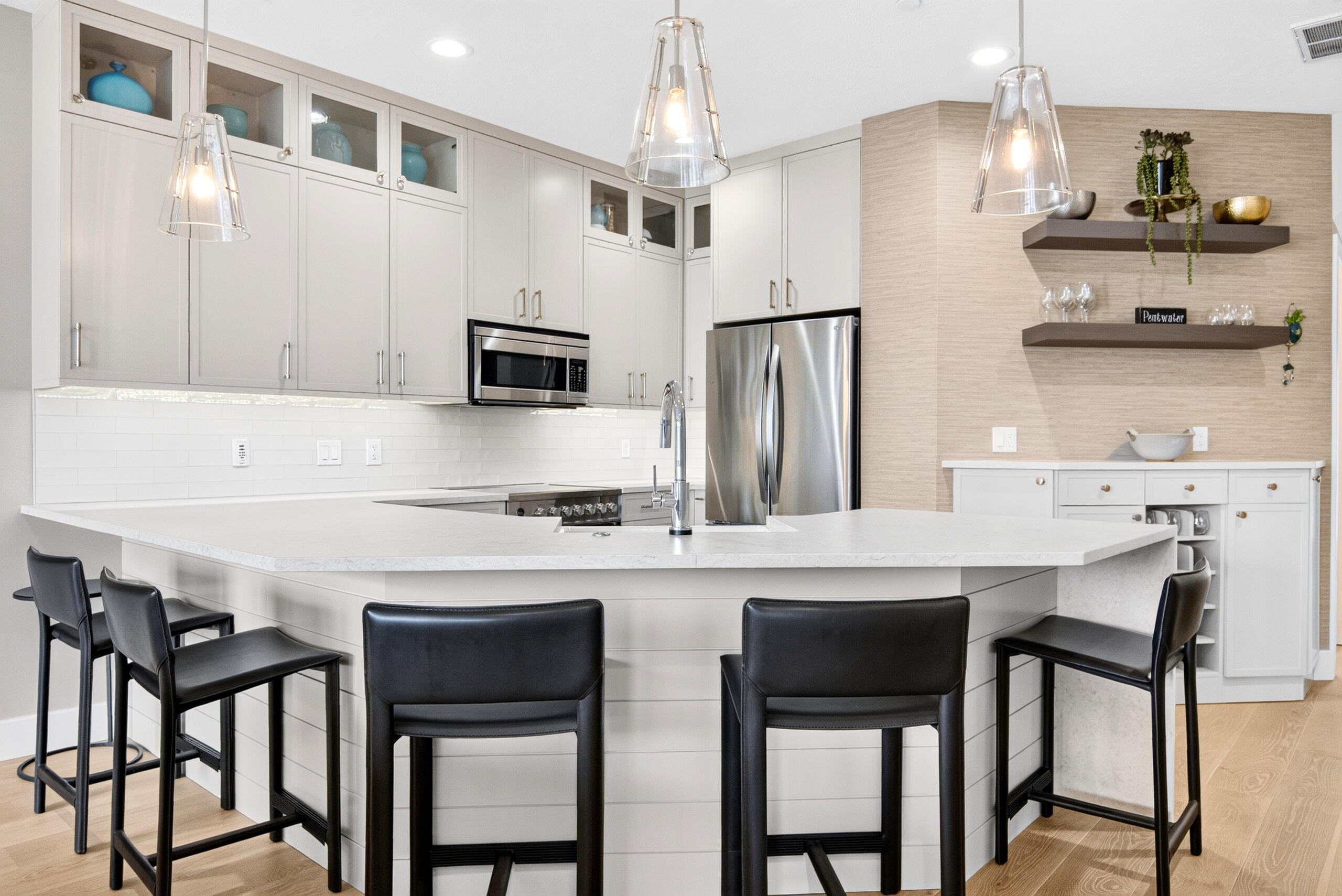 560 S Hancock Street 12