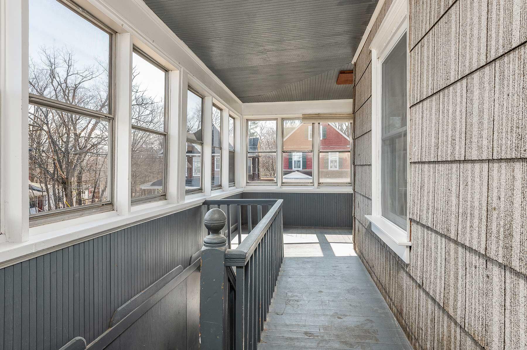 12 Grove Avenue