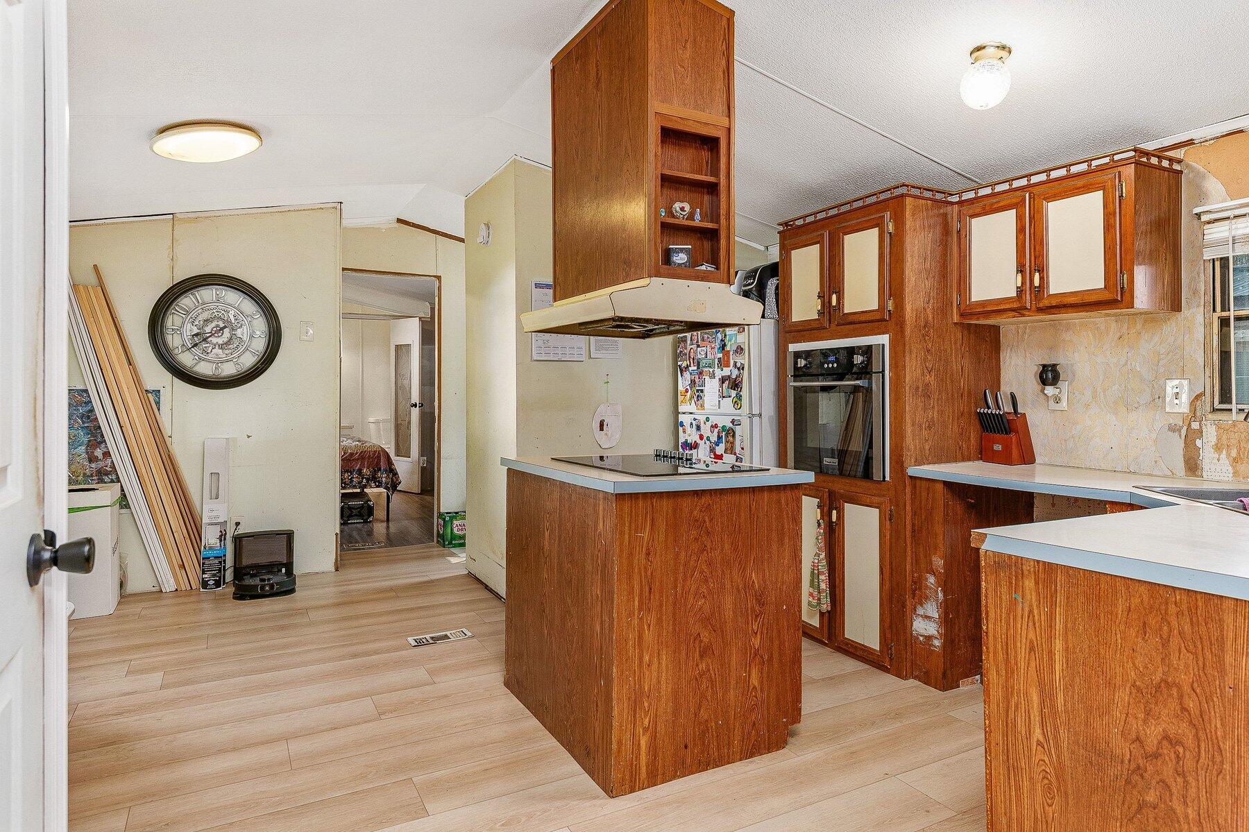 12 Allen Avenue