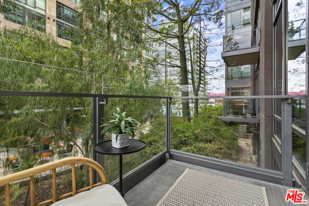 1100 S Hope St Unit: 511