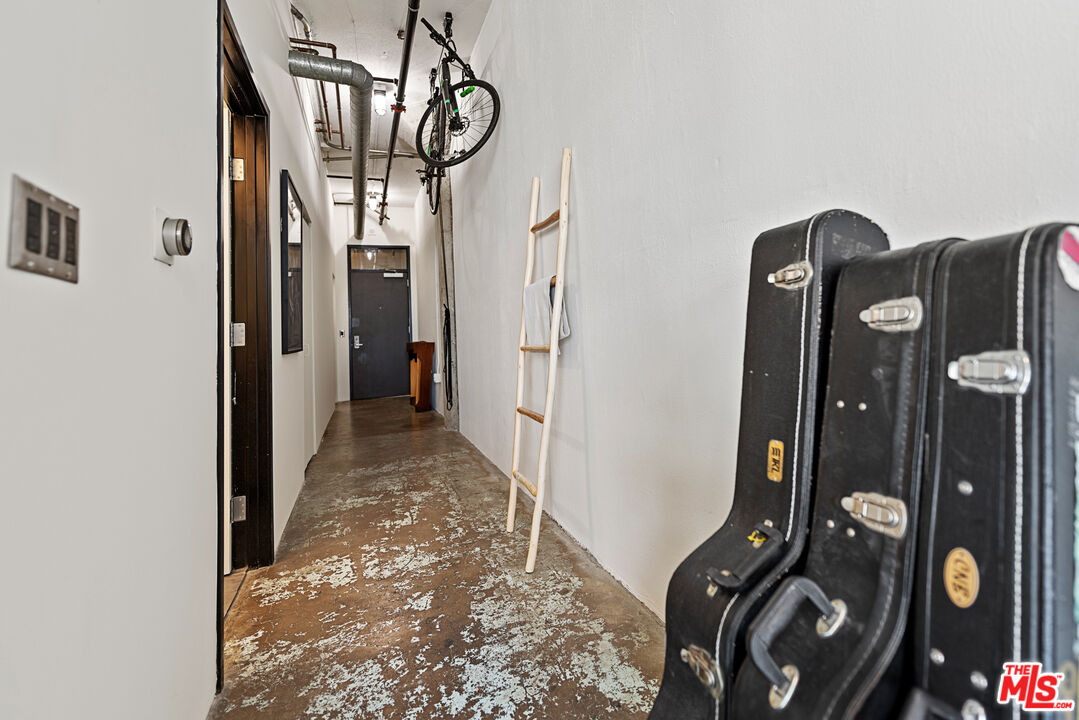 315 E 8th St Unit: 1106