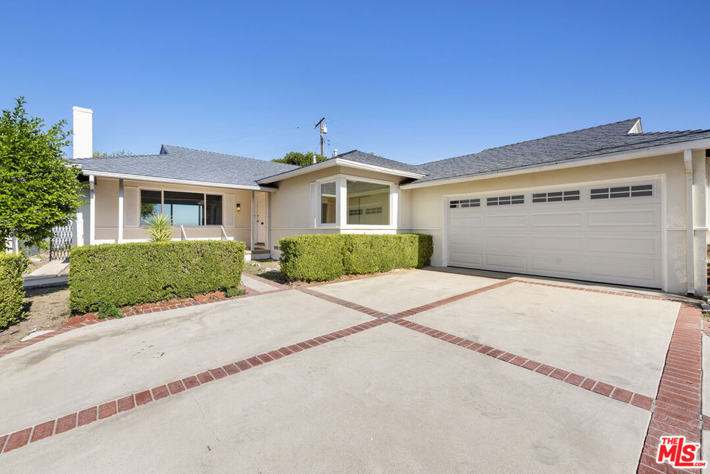 5437 Manitowac Drive