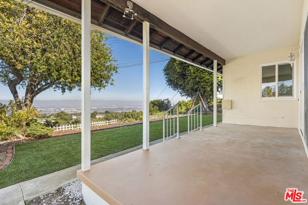 5437 Manitowac Drive