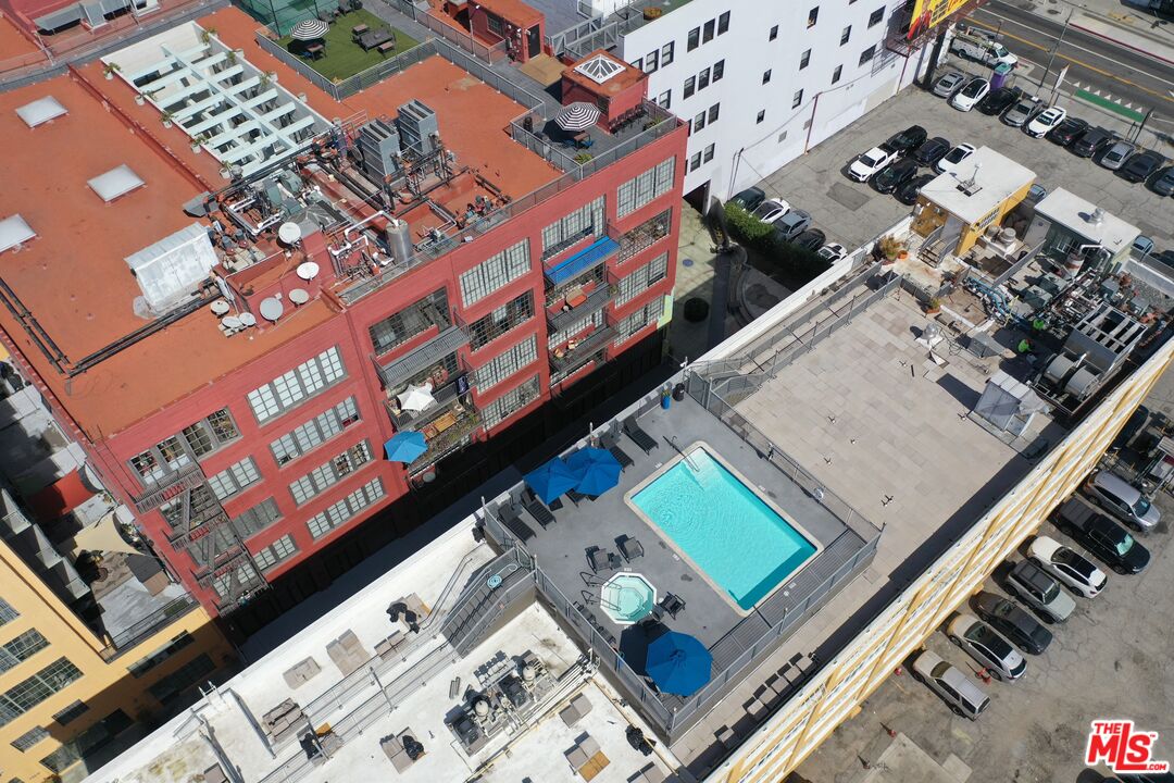 315 E 8th St Unit: 1105