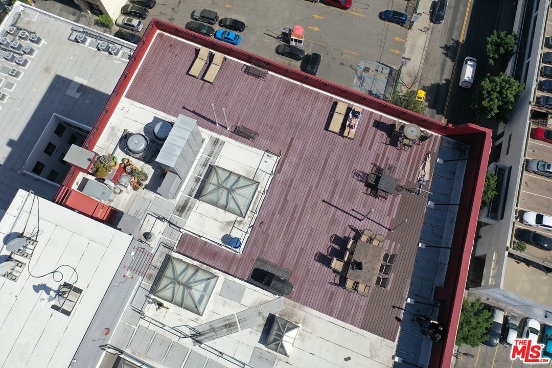 315 E 8th St Unit: 1105