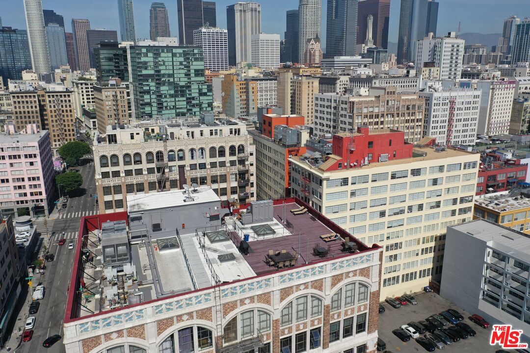 315 E 8th St Unit: 1105