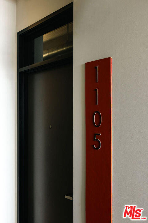 315 E 8th St Unit: 1105